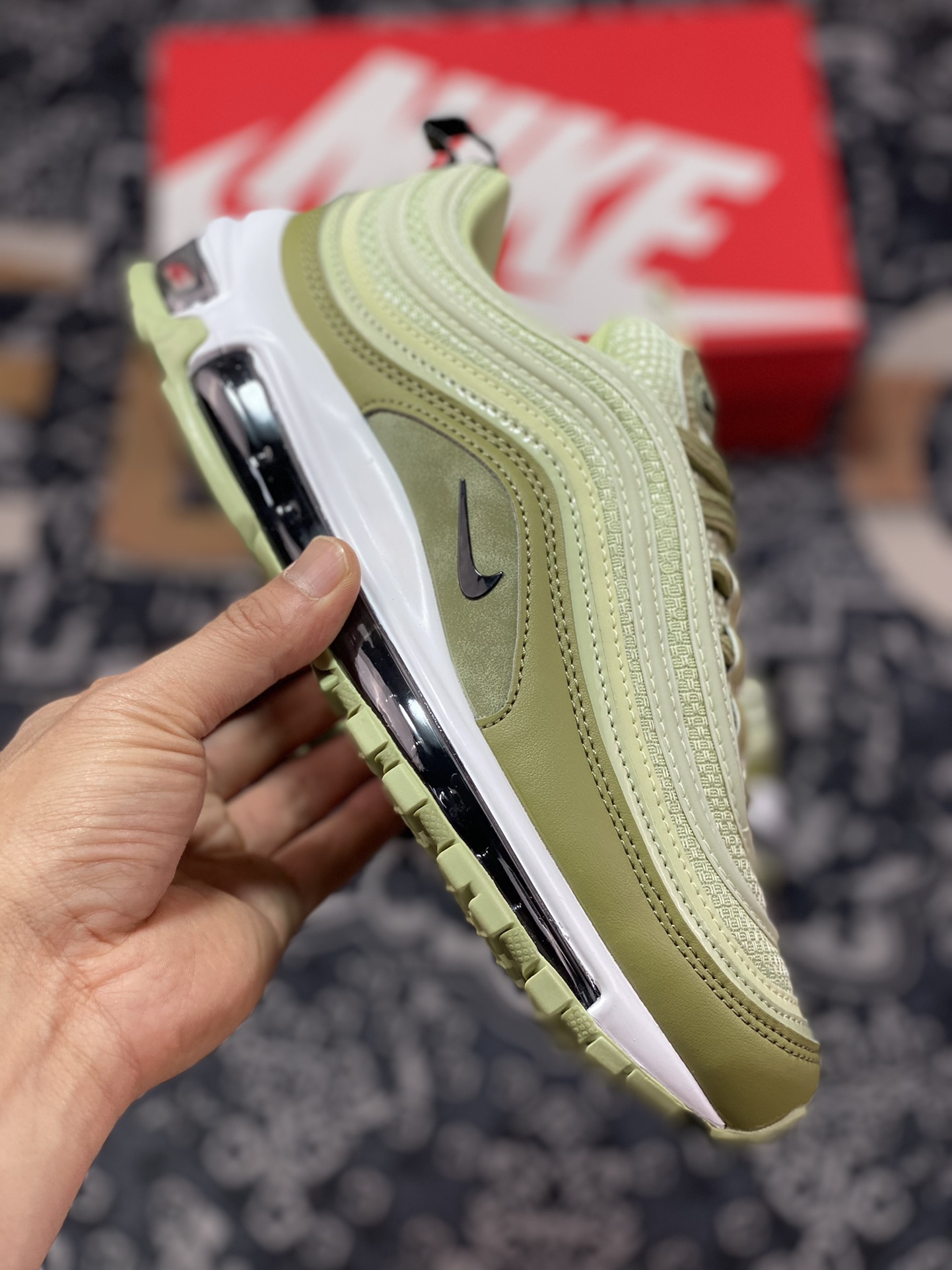 Nike Air Max 97 ”Olive Aura” retro air cushion all-match casual sports jogging shoes ”olive green black and white” CI7388-301