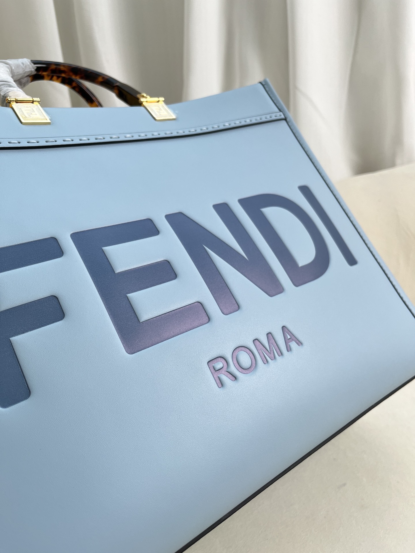Fendi Sunshine Medium Blue Leather Tote Bag with Tortoiseshell Handles 5 i1685600704 316 4