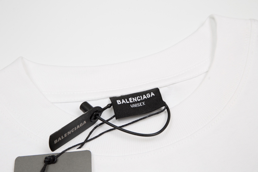 高品质 Balenciga/巴黎世家2023SS 模糊阴影小字母T恤