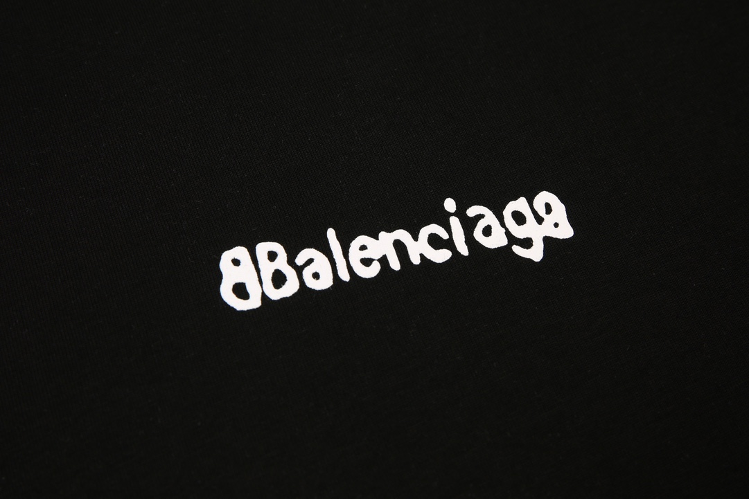 高品质 Balenciga/巴黎世家2023SS 模糊阴影小字母T恤