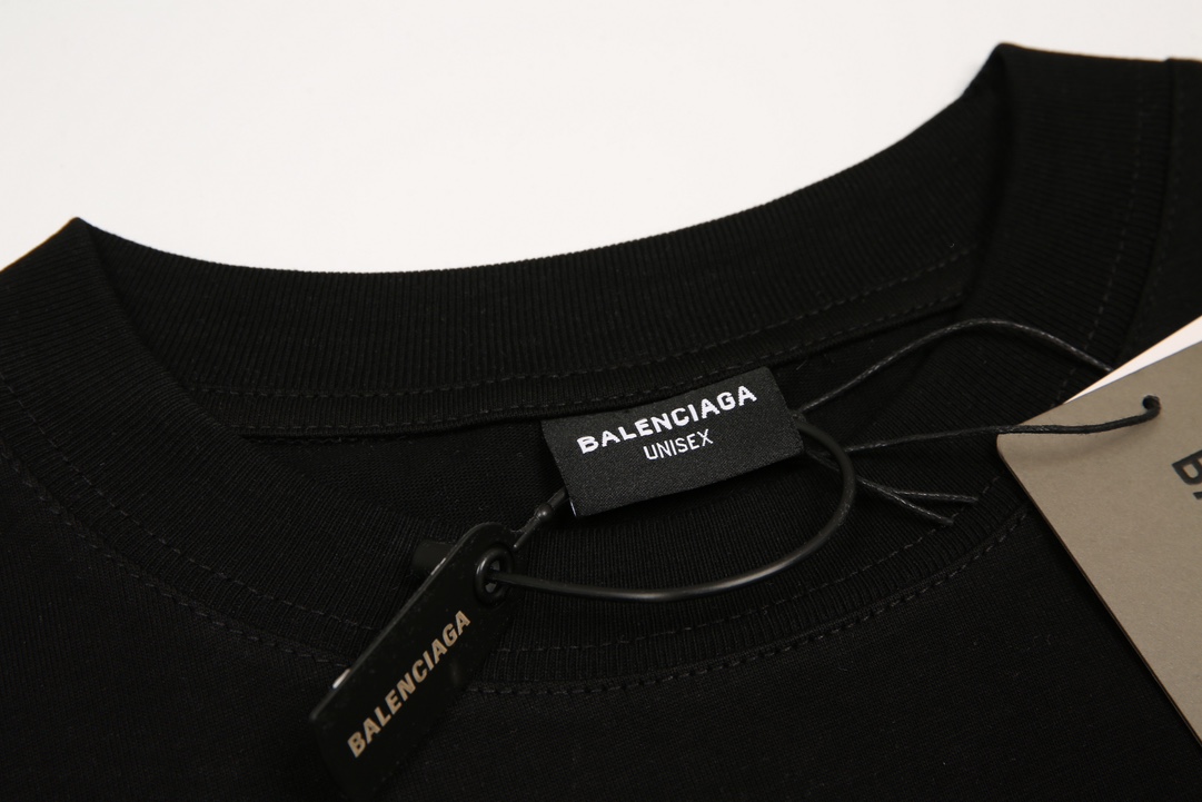 高品质 Balenciga/巴黎世家2023SS 模糊阴影小字母T恤