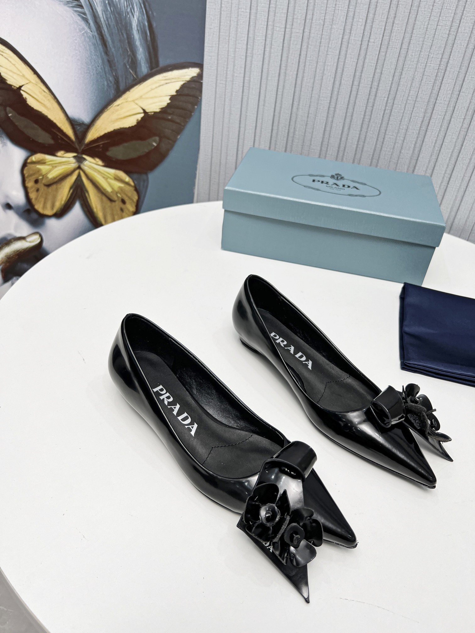 fábrica 2023 SSS relanzamiento Prada últimas botas largas y cortas, sandalias zapatos individuales, 