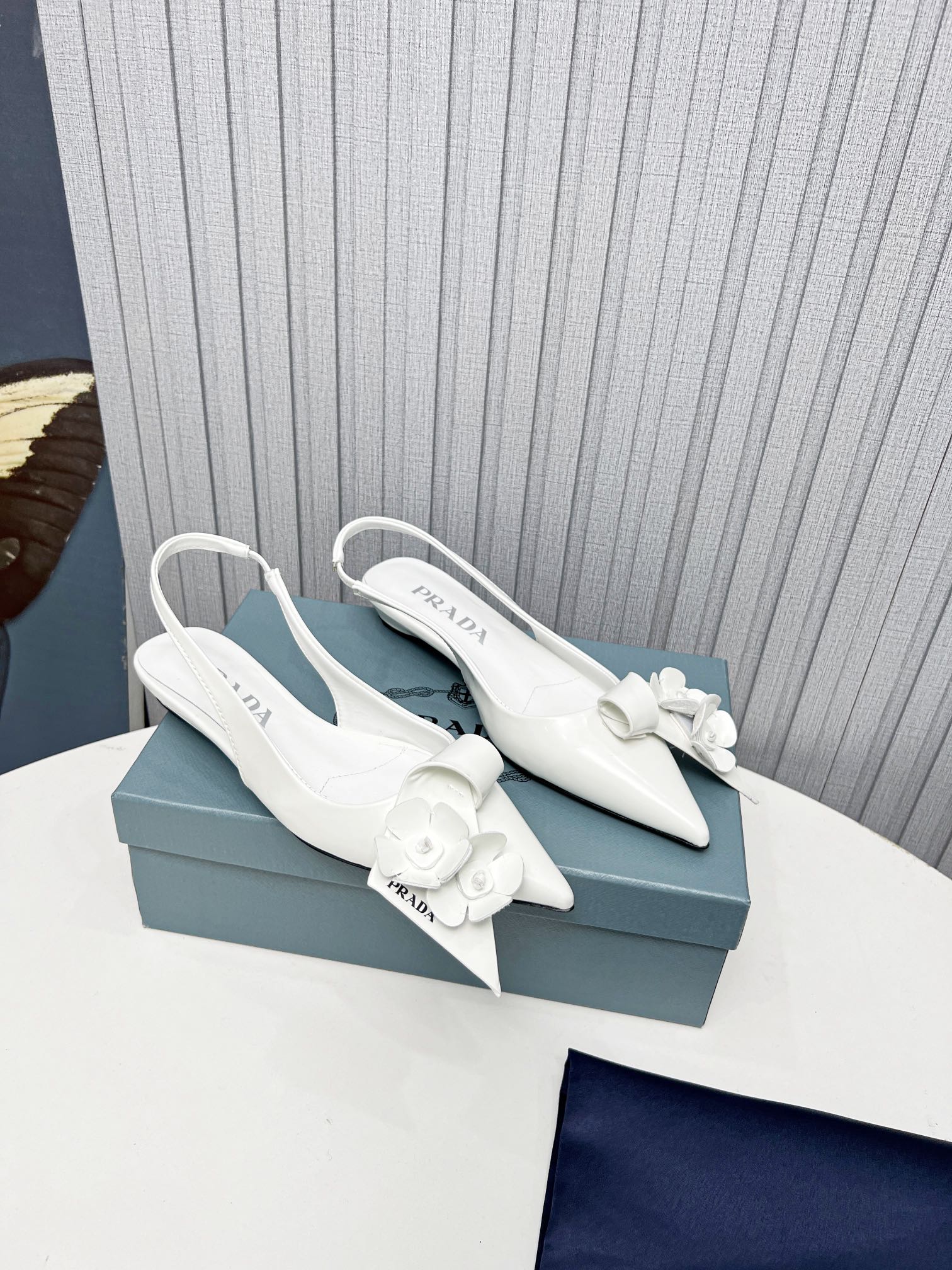 fábrica 2023 SSS relanzamiento Prada últimas botas largas y cortas, sandalias zapatos individuales, 