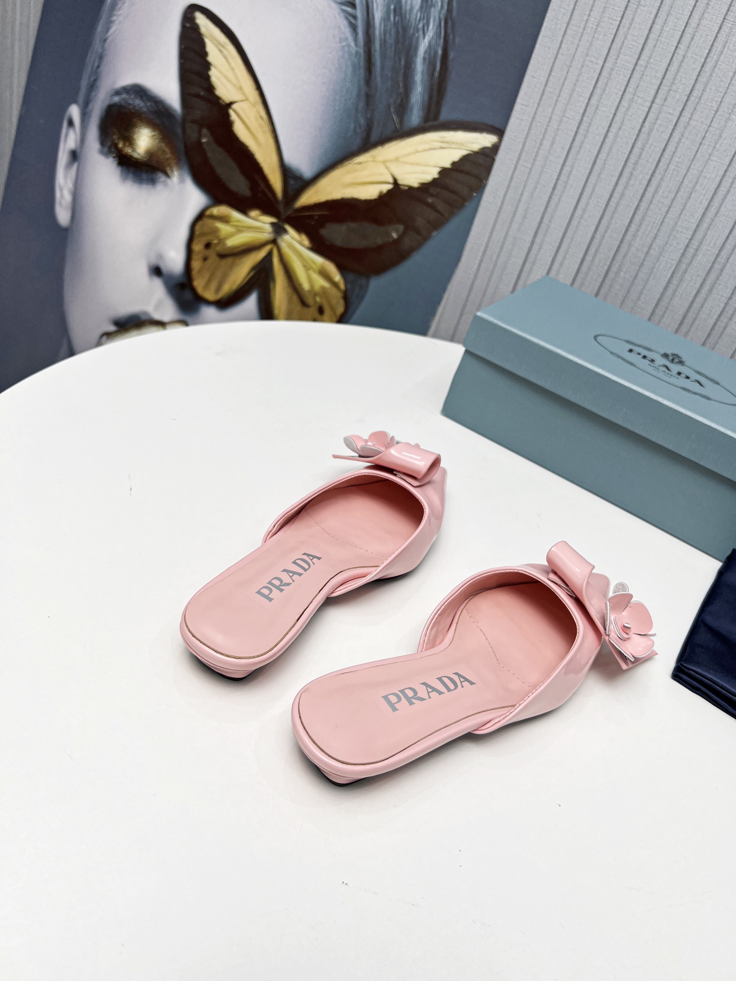 fábrica 2023 SSS relanzamiento Prada últimas botas largas y cortas, sandalias zapatos individuales, 