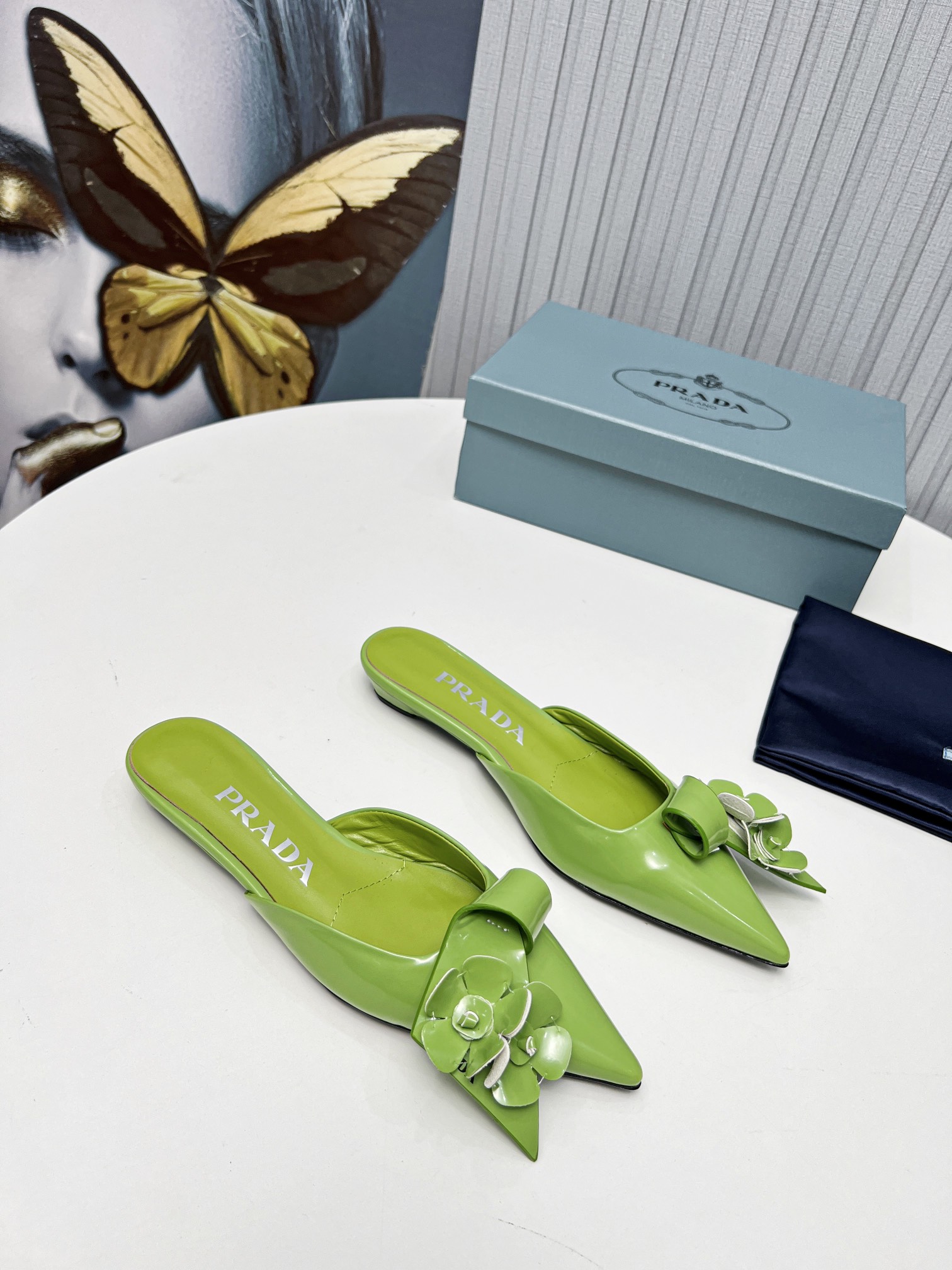 fábrica 2023 SSS relanzamiento Prada últimas botas largas y cortas, sandalias zapatos individuales, 