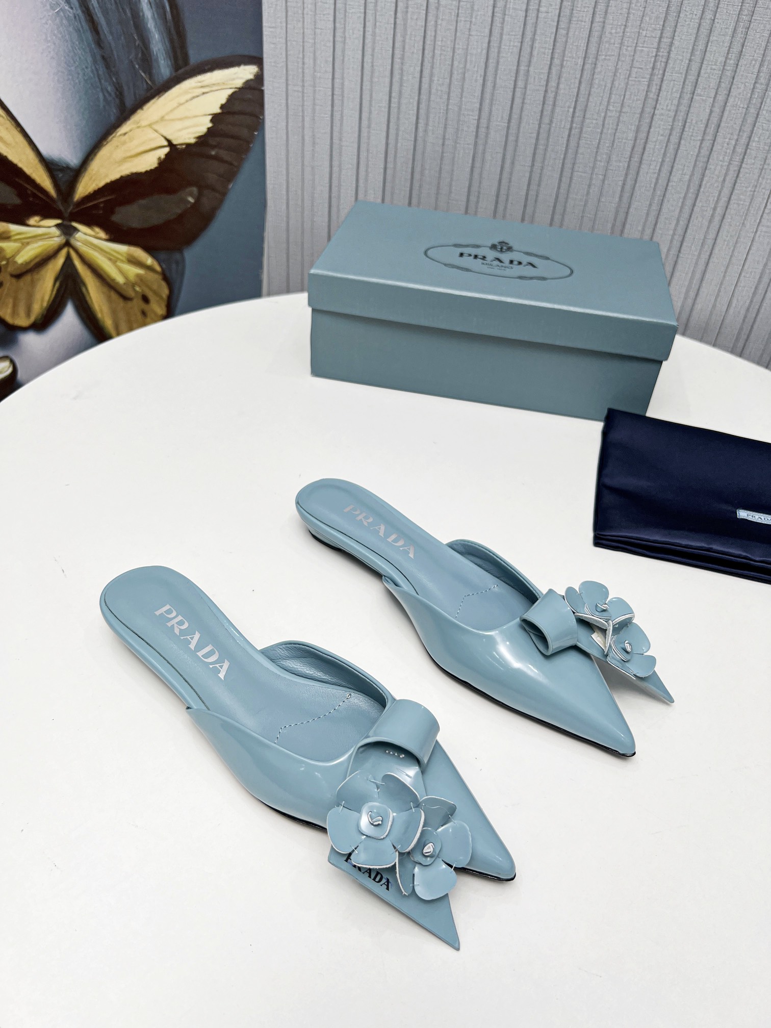 fábrica 2023 SSS relanzamiento Prada últimas botas largas y cortas, sandalias zapatos individuales, 