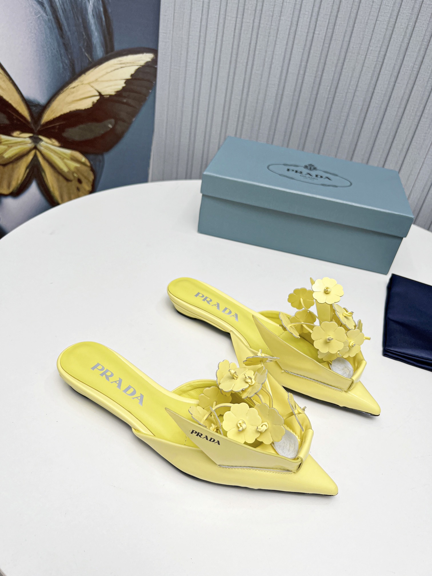 fábrica 2023 SSS relanzamiento Prada últimas botas largas y cortas, sandalias zapatos individuales, 