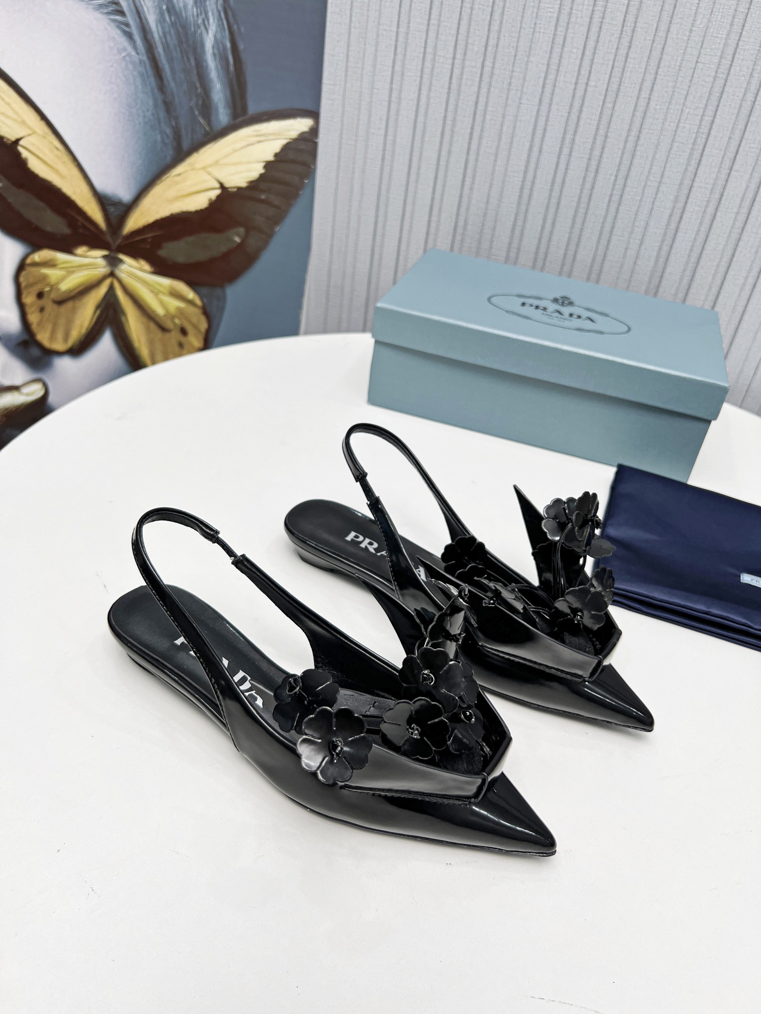 fábrica 2023 SSS relanzamiento Prada últimas botas largas y cortas, sandalias zapatos individuales, 