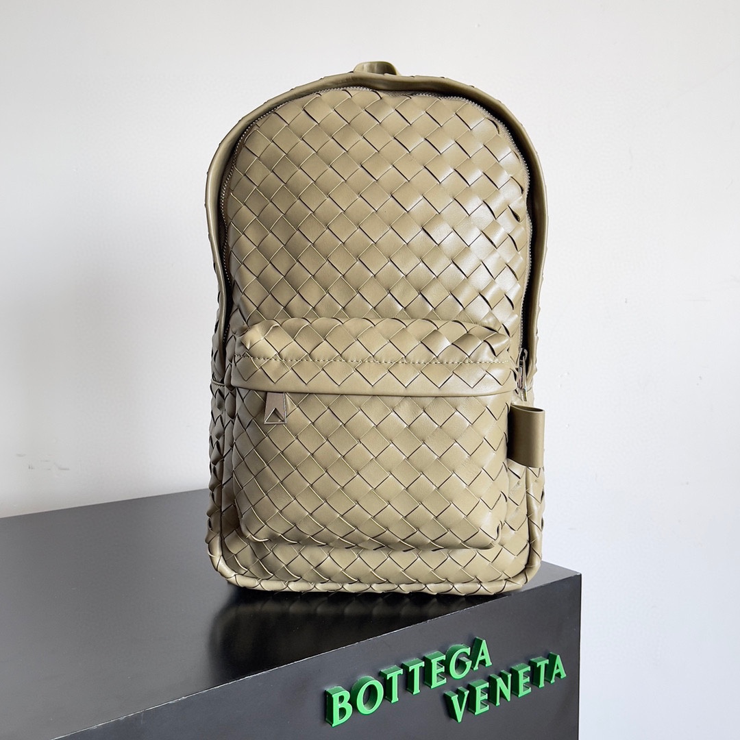 Bottega Veneta Small ~ taupe bv backpack
