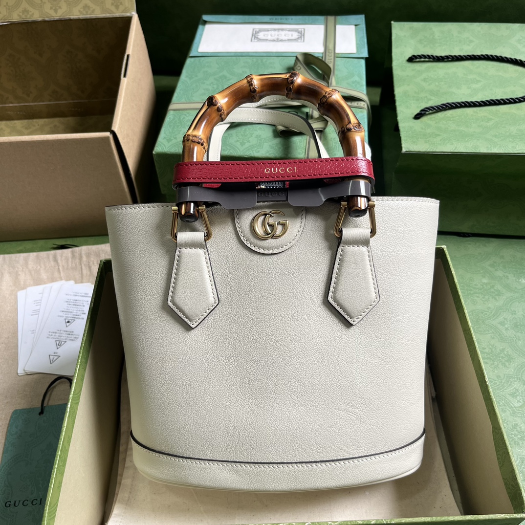 GUCCI Diana сумка-тоут малая белая мягкая кожа с бамбуковыми ручками