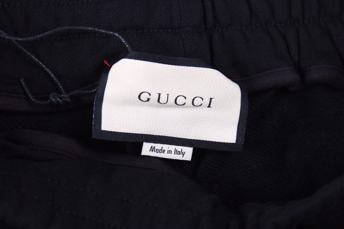 190 Gucci 古驰23SS 字母logo短裤