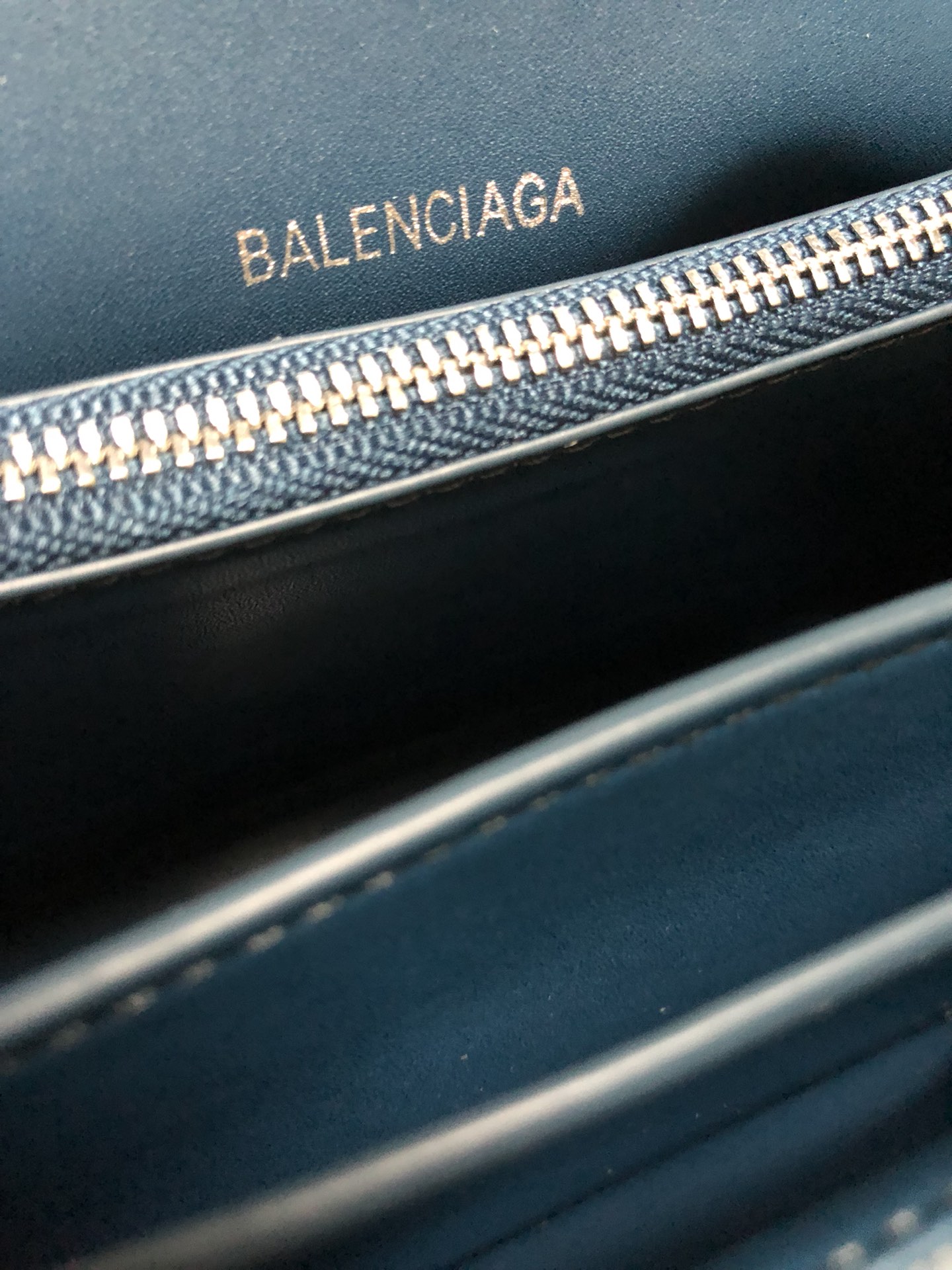 Balenciaga Style Leather Chain Bag style reference detail image 7 from source 776248