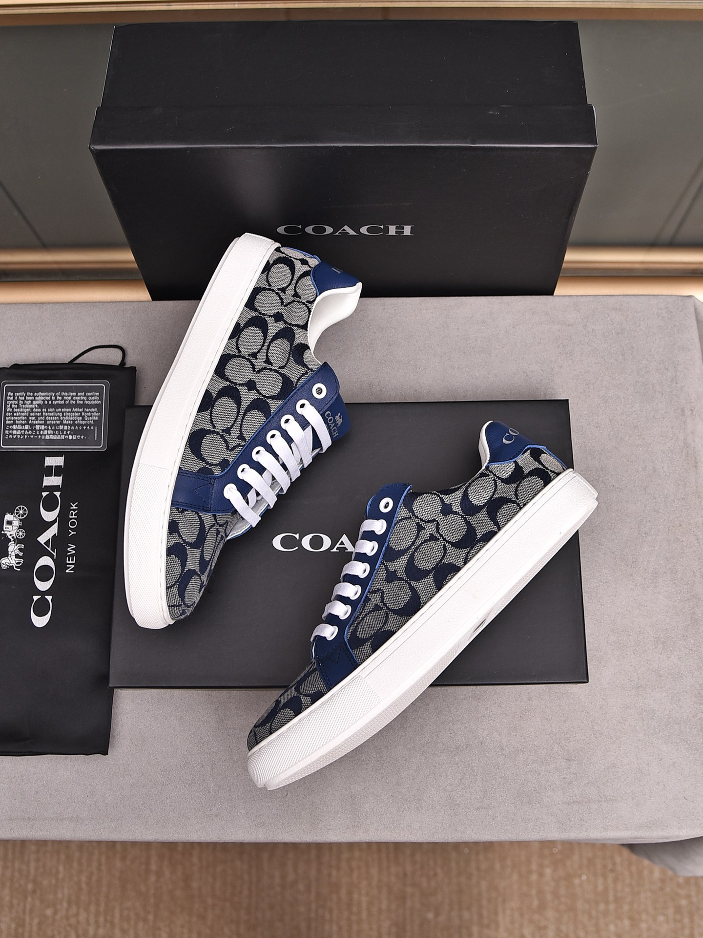 Coach Men's Low Top Lace-Up Sneakers - Stylish, Versatile, All-Season Comfort 8 i1685634440 8690 6