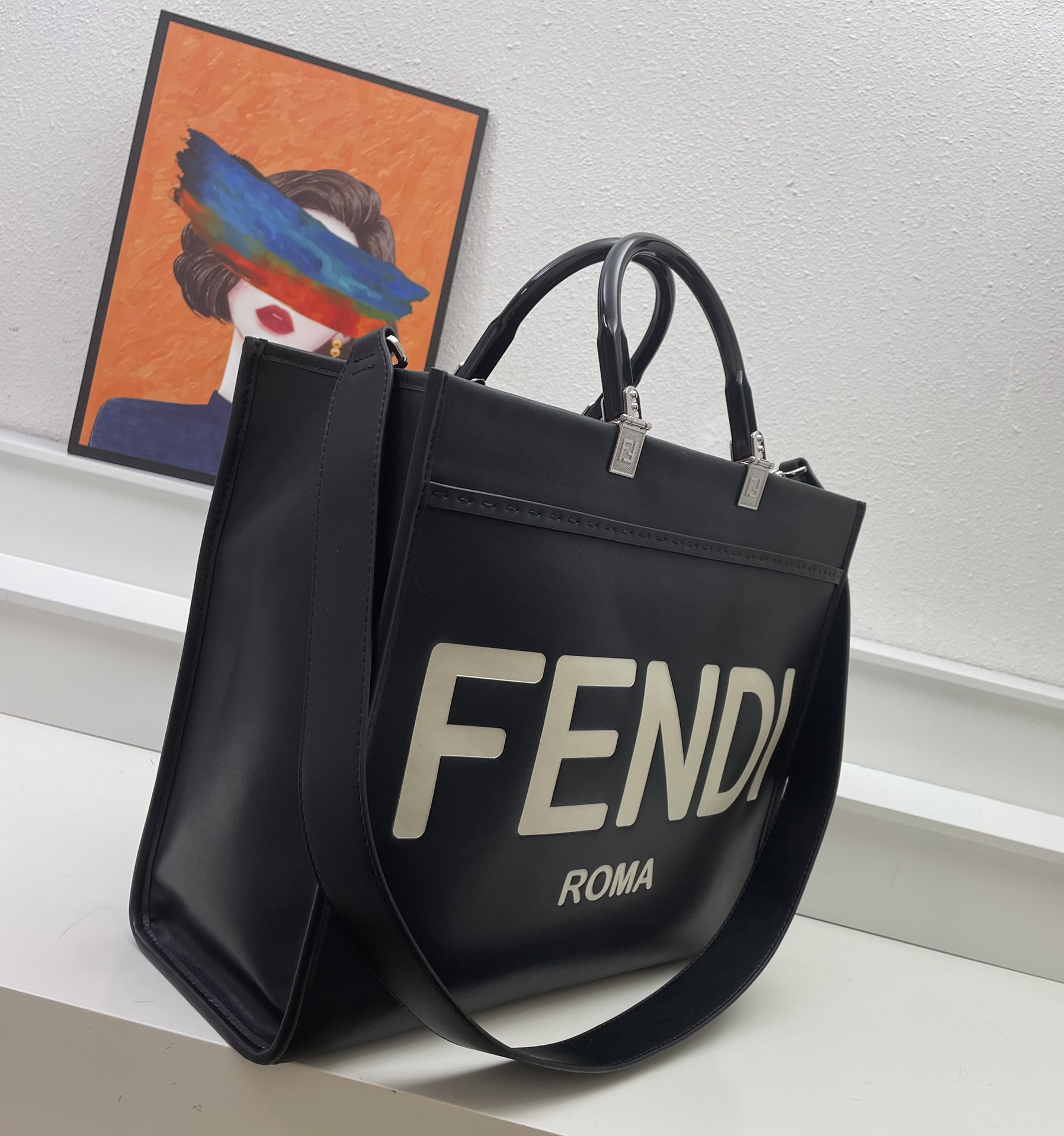 570 FéI TOTE 托特包“阳光手提袋” 新颜色简单字母LOGO设计