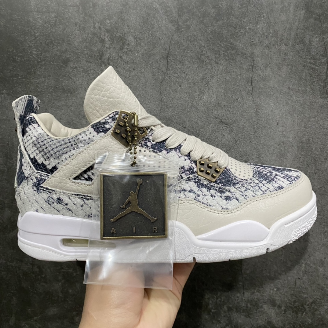 【外贸版】Air Jordan 4 AJ4白蛇裂纹 819139-030n开发耗时一年之久 真真的高难度工艺n鞋身蛇纹皮质 加上纯古同的吊牌后跟点缀 尺码：40-47.5 全码出货-莆田鞋批发中心