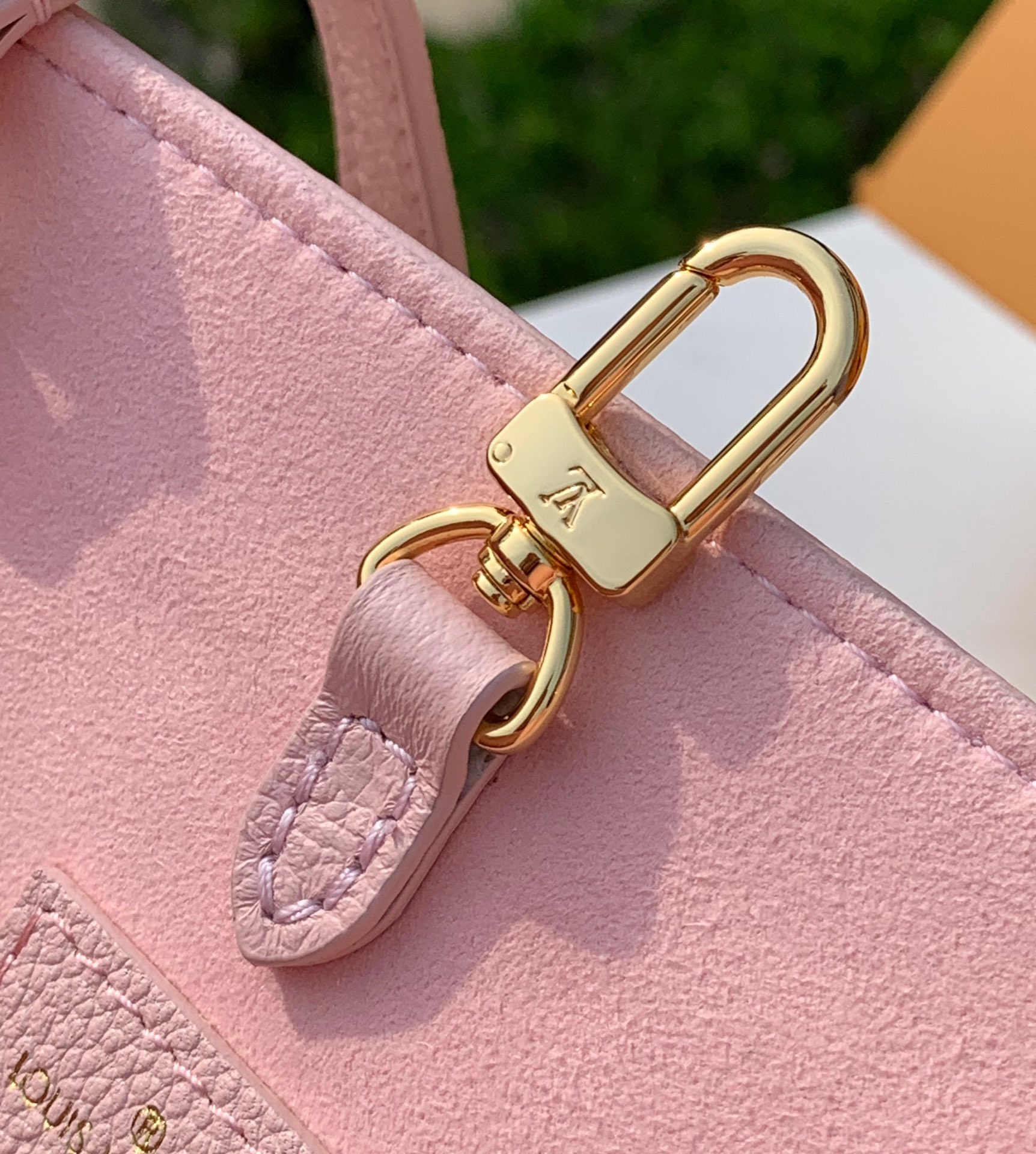 非市场普通货 进口皮料半钢五金 m46542 尺寸34×15×27cm2023🔥限定色，夏季樱花🌸粉 O