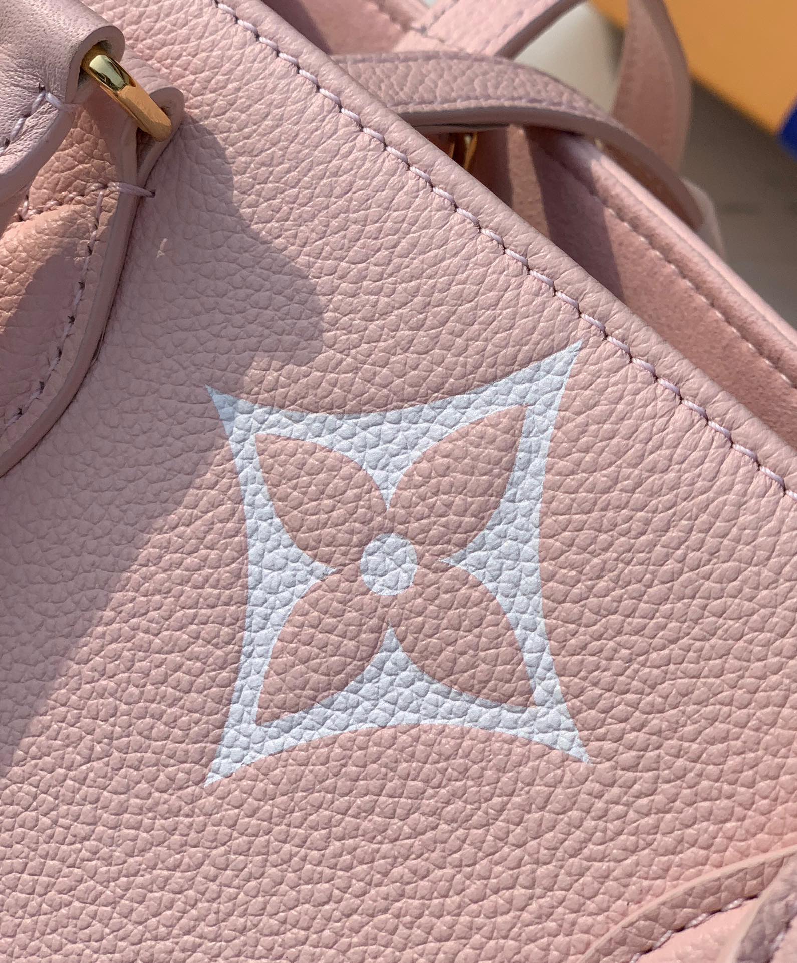 非市场普通货 进口皮料半钢五金 m46542 尺寸34×15×27cm2023🔥限定色，夏季樱花🌸粉 O