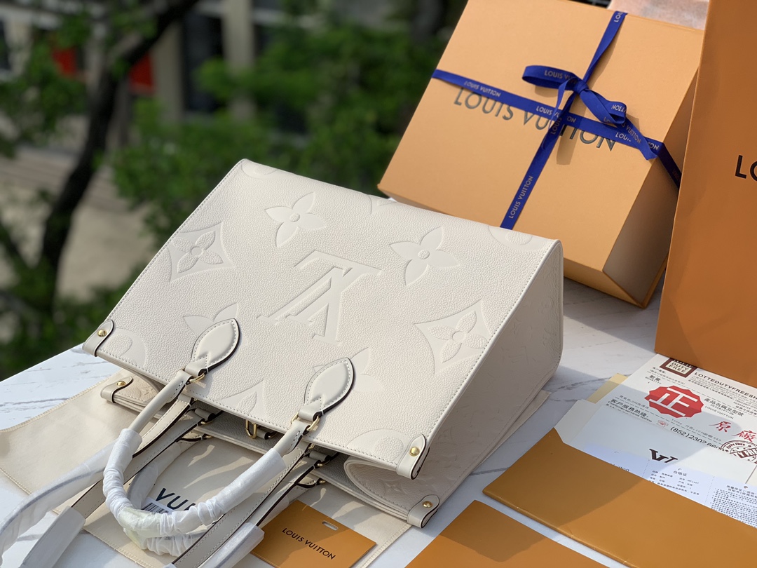 非市场普通货 进口皮料半钢五金中号尺寸35×27×14cm Lv全新奶白色Onthego来啦！M4653