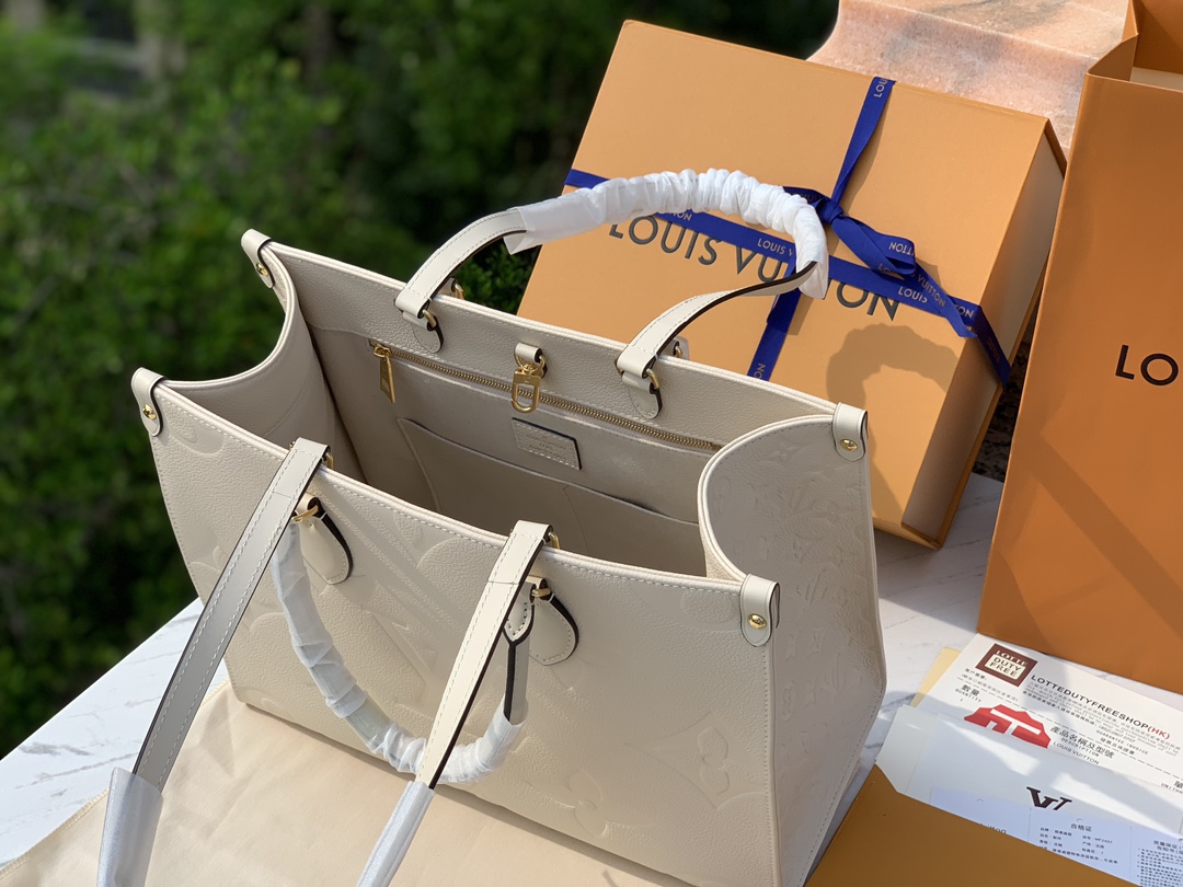 非市场普通货 进口皮料半钢五金中号尺寸35×27×14cm Lv全新奶白色Onthego来啦！M4653