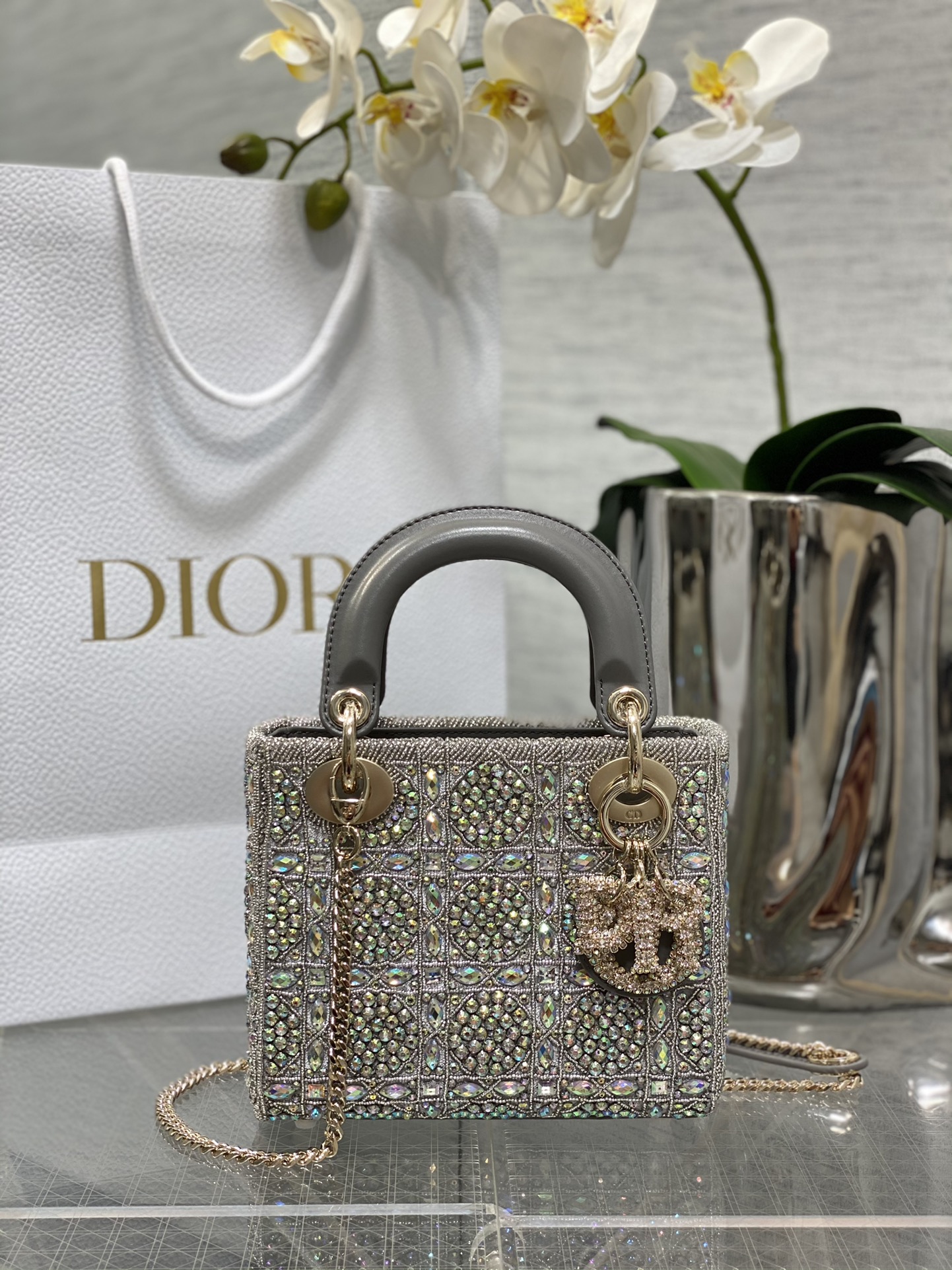 𝐋𝐚𝐝𝐲 Edición limitada Gris con diamantes de imitación pesados