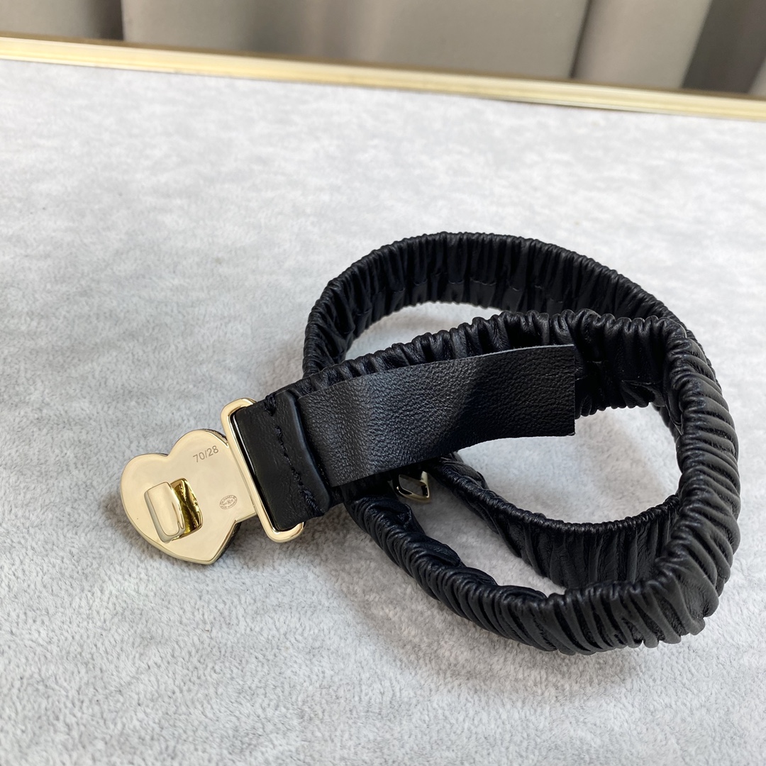 chanel2023浅金色金属羊皮带
