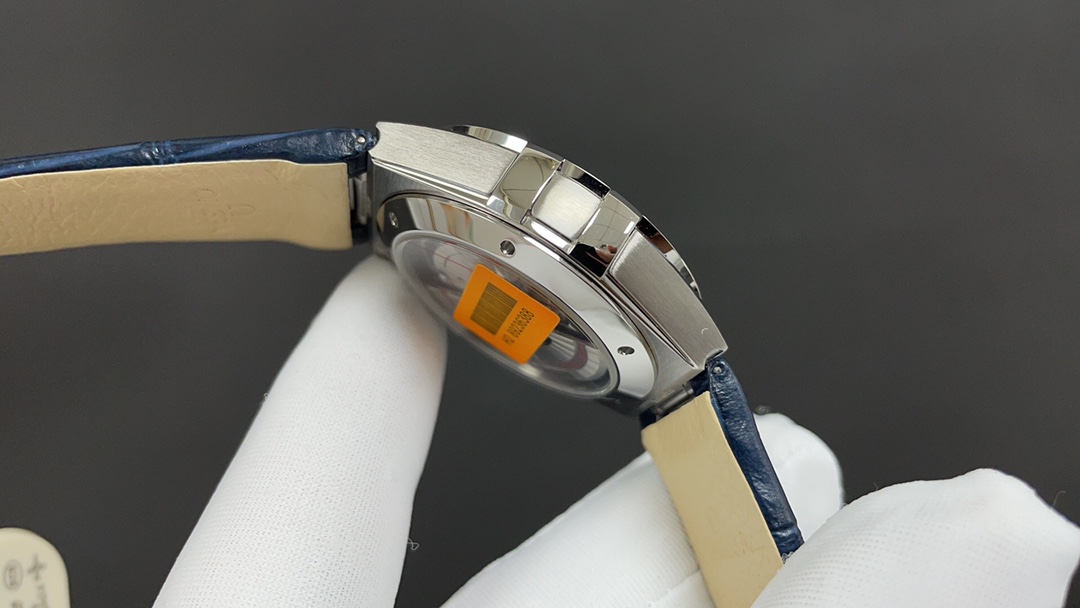 Omega 欧米茄 星座 至臻天文台 39mm 8800