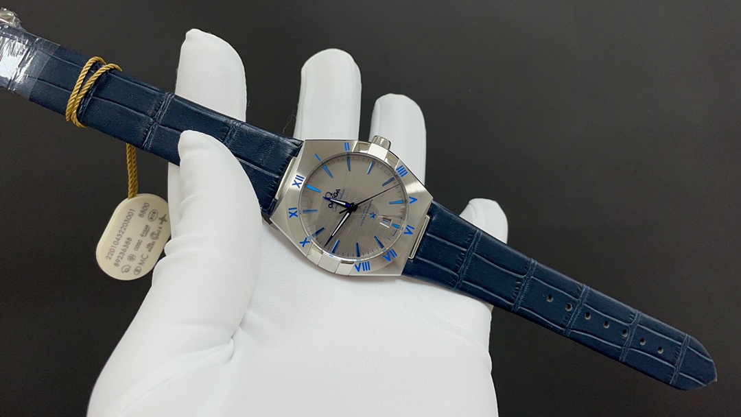 Omega 欧米茄 星座 至臻天文台 39mm 8800