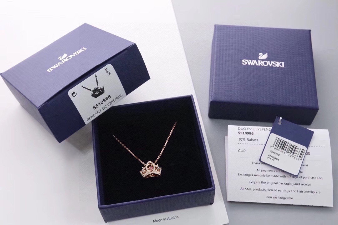 Swarovski 梦幻红钻心跳 皇冠 锁骨项链

向挚爱表达心意，让她感到备受宠爱，密镶仿水晶的皇冠
