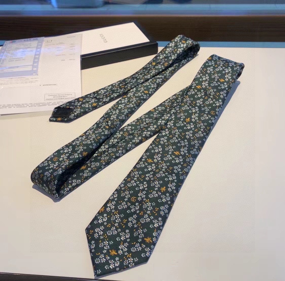 特配包装上新这款真丝领带巧妙装饰Gu