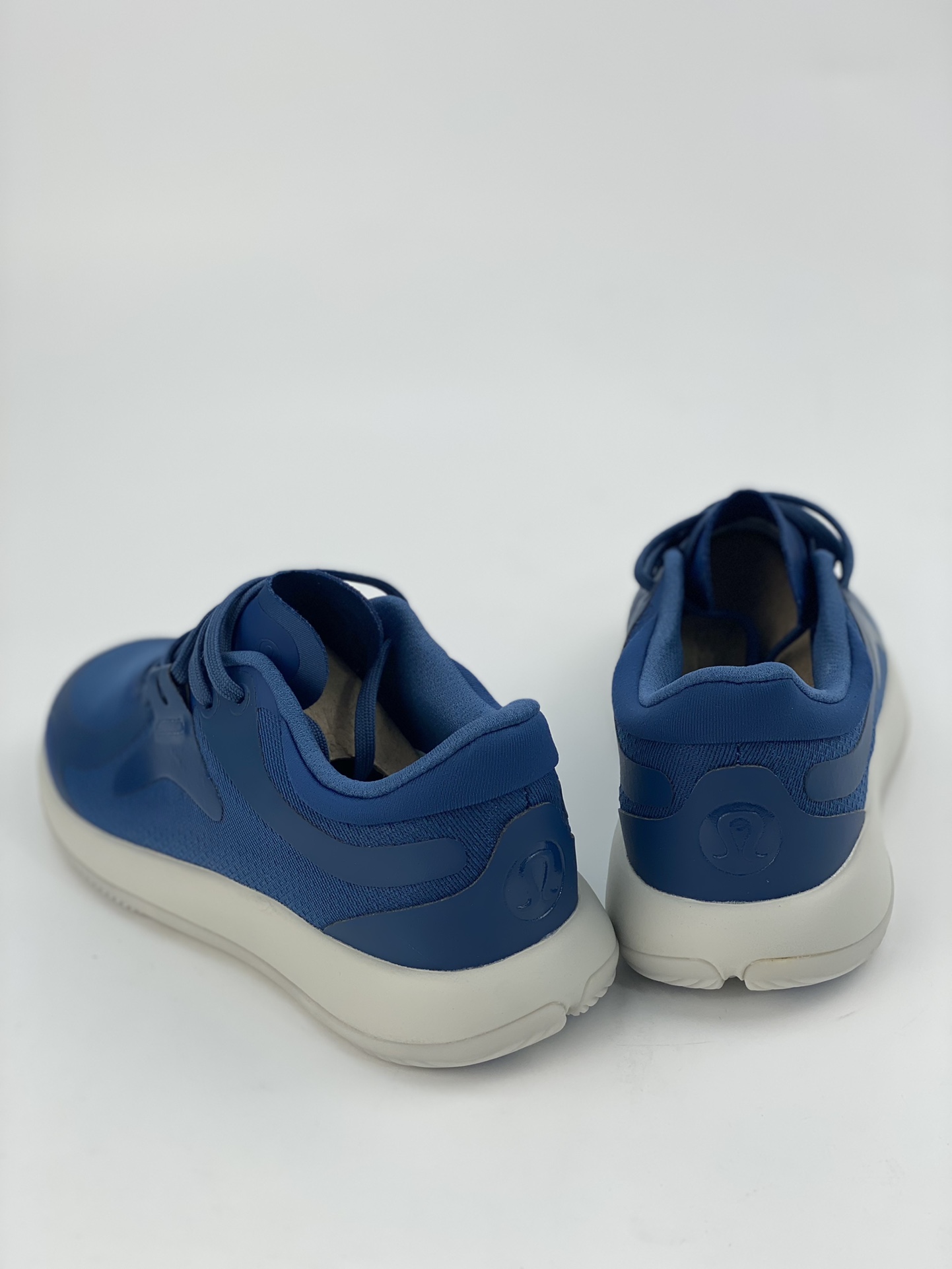 Lululemon Blissfeel Run Lululemon couple running shoes LW9EMKS