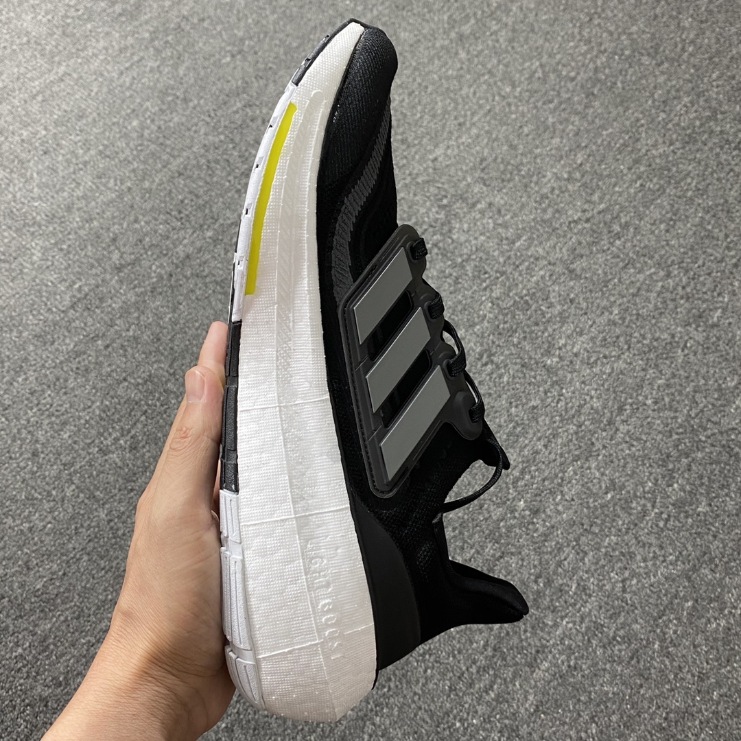 UB9.0黑白黄尺码36-48总裁L