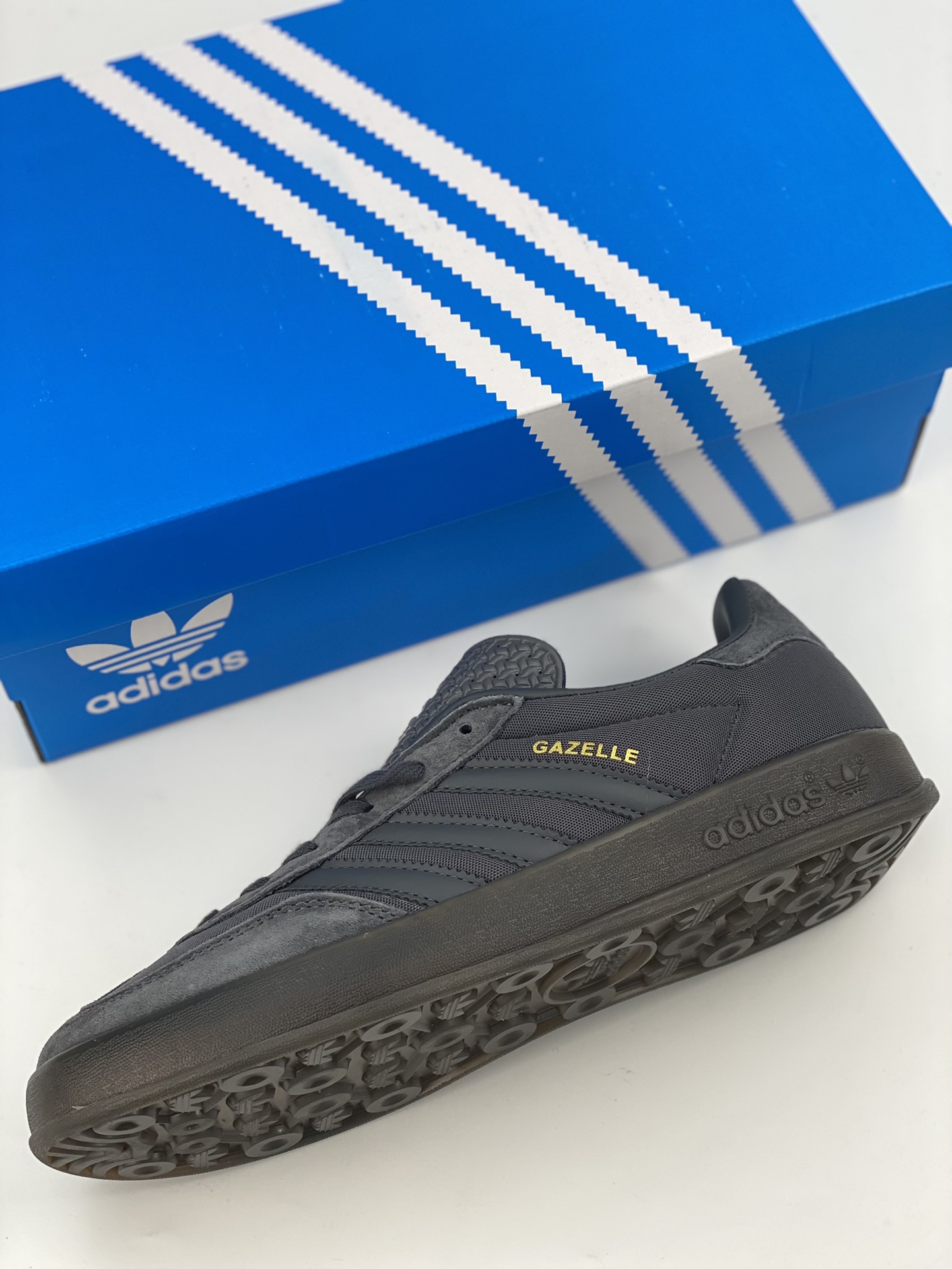 adidas Originals Gazelle INdoor Clover casual non-slip wear-resistant low-cut sneakers H06273