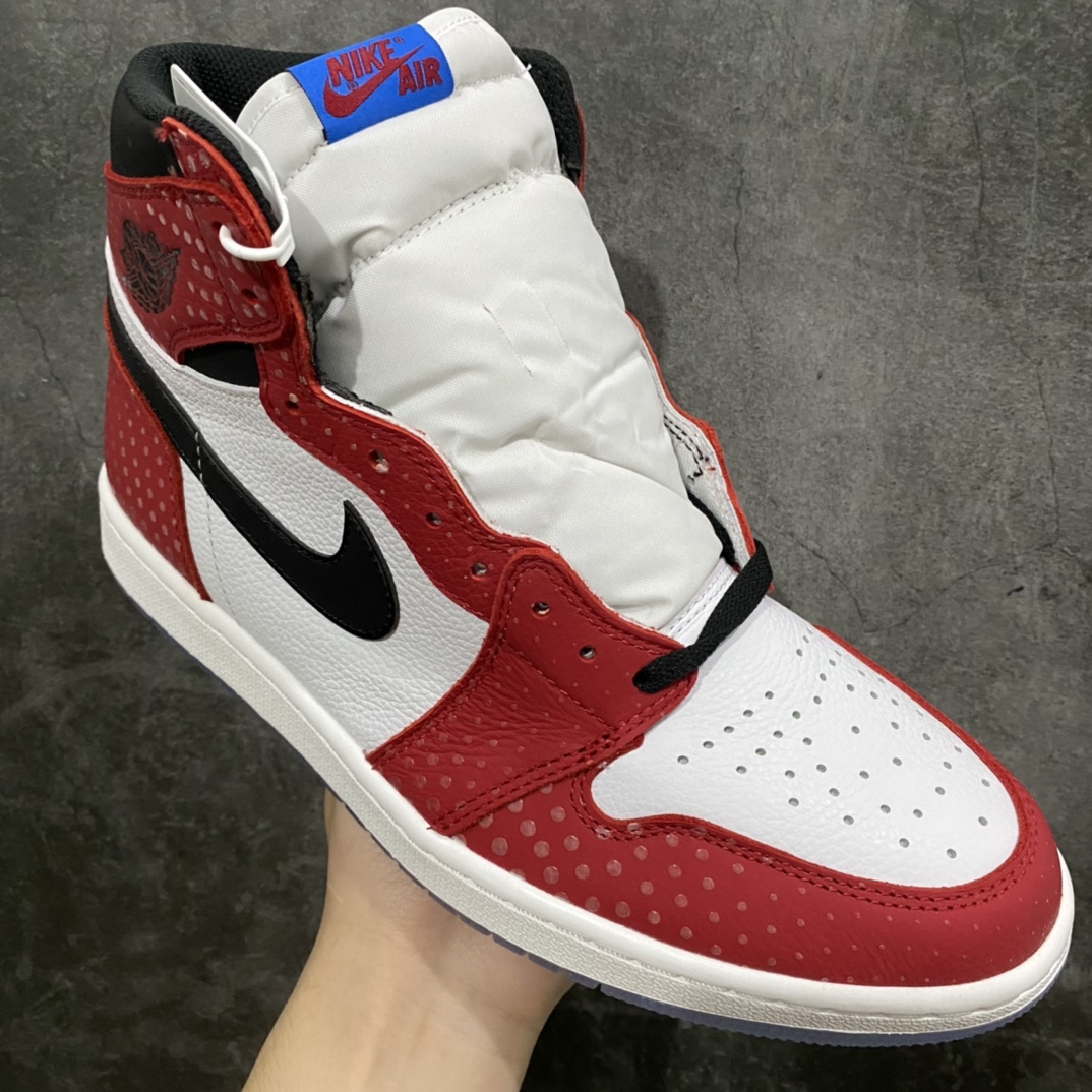 图片[3]-【X版纯原】Air Jordan AJ1蜘蛛侠n市售天花板品质 完美鞋型 正确半透明蜘蛛侠反光波点 区别市场泛白波点，全新水晶大底无任何氧化 后跟和鞋口做的相当到位，完美圆润冲孔，原厂皮料打造，绝对满满的诚意之作💪🏻 尺码：40-47.5 货号：555088-602-莆田鞋批发中心