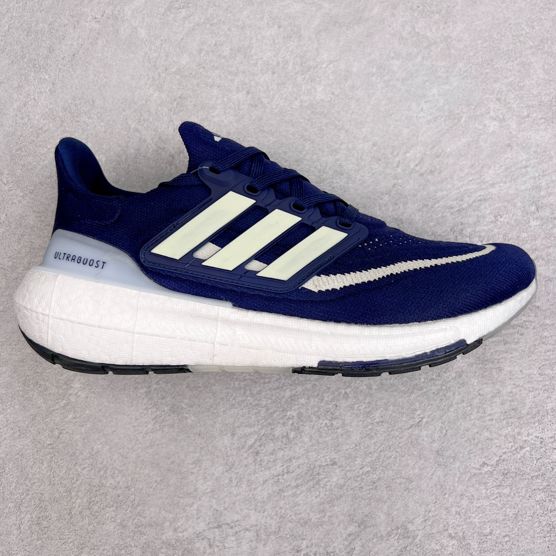 💰170 ＃X版纯原福利‼AD Ultra Boost Light UB2023系列低帮袜套式针织透气缓震休闲运动慢跑鞋 HP9203 历经10年不断创新以科技重塑跑步推出全新超轻新科技跑鞋 力求为跑步添活力 搭载LIGHT BOOST中底的新鲜演绎 无论节奏快慢、距离长短 伴你活力畅跑 延续了该系列的设计语言 采用分区编织鞋面 鞋头处网眼孔洞更大 提升透气性 一体式鞋舌 避免运动中出现偏移 实现鞋脚一体性 鞋侧 TPU 材质 有效提供支撑性 镂空的设计 同时减轻整体重量 最明显的则是中底部分 不仅是厚度夸张 大家最熟悉的 Boost 材质终于迎来升级 减重 30% 带来更轻量化的上脚感受 SIZE：36 36.5 37 38 38.5 39 40 40.5 41 42 42.5 43 44 44.5 45 编码：by2936040-运动鞋