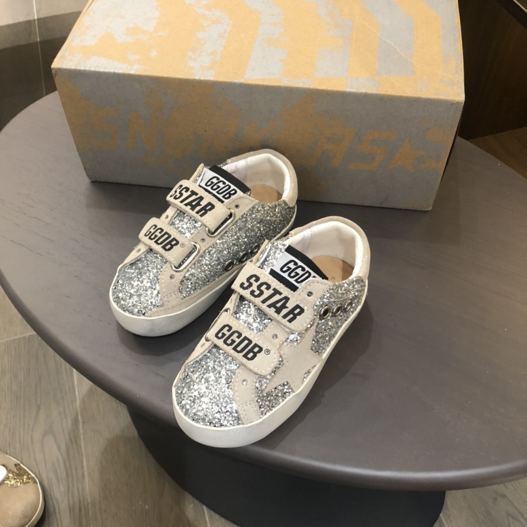 Trendy Little Dirty Shoes: Redefining Aesthetics and Convenience in Footwear Industry - 图片 6