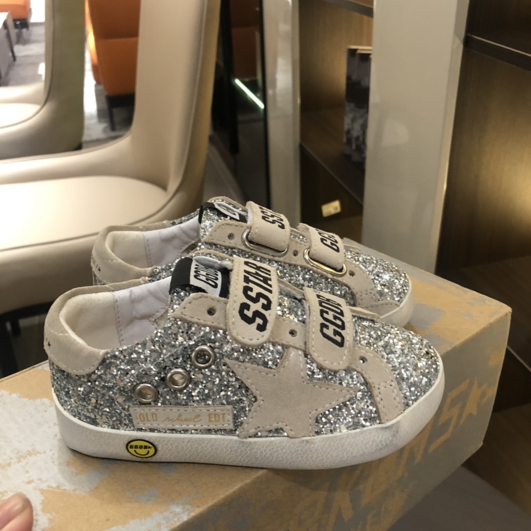 Trendy Little Dirty Shoes: Redefining Aesthetics and Convenience in Footwear Industry - 图片 5