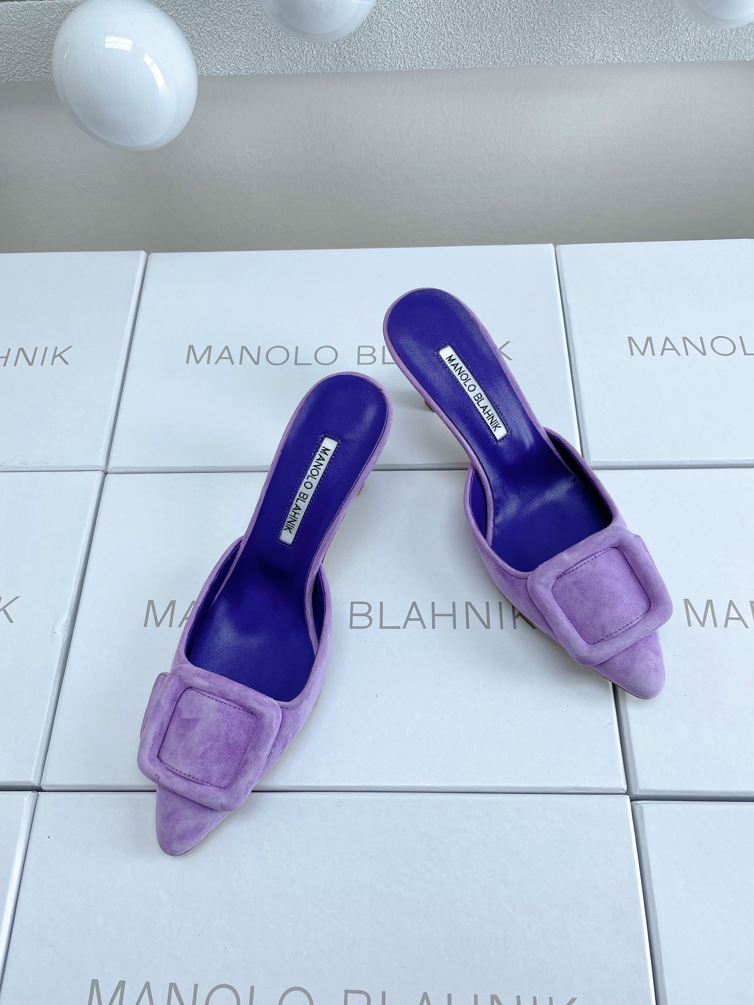 [Manolo Blahnik Women