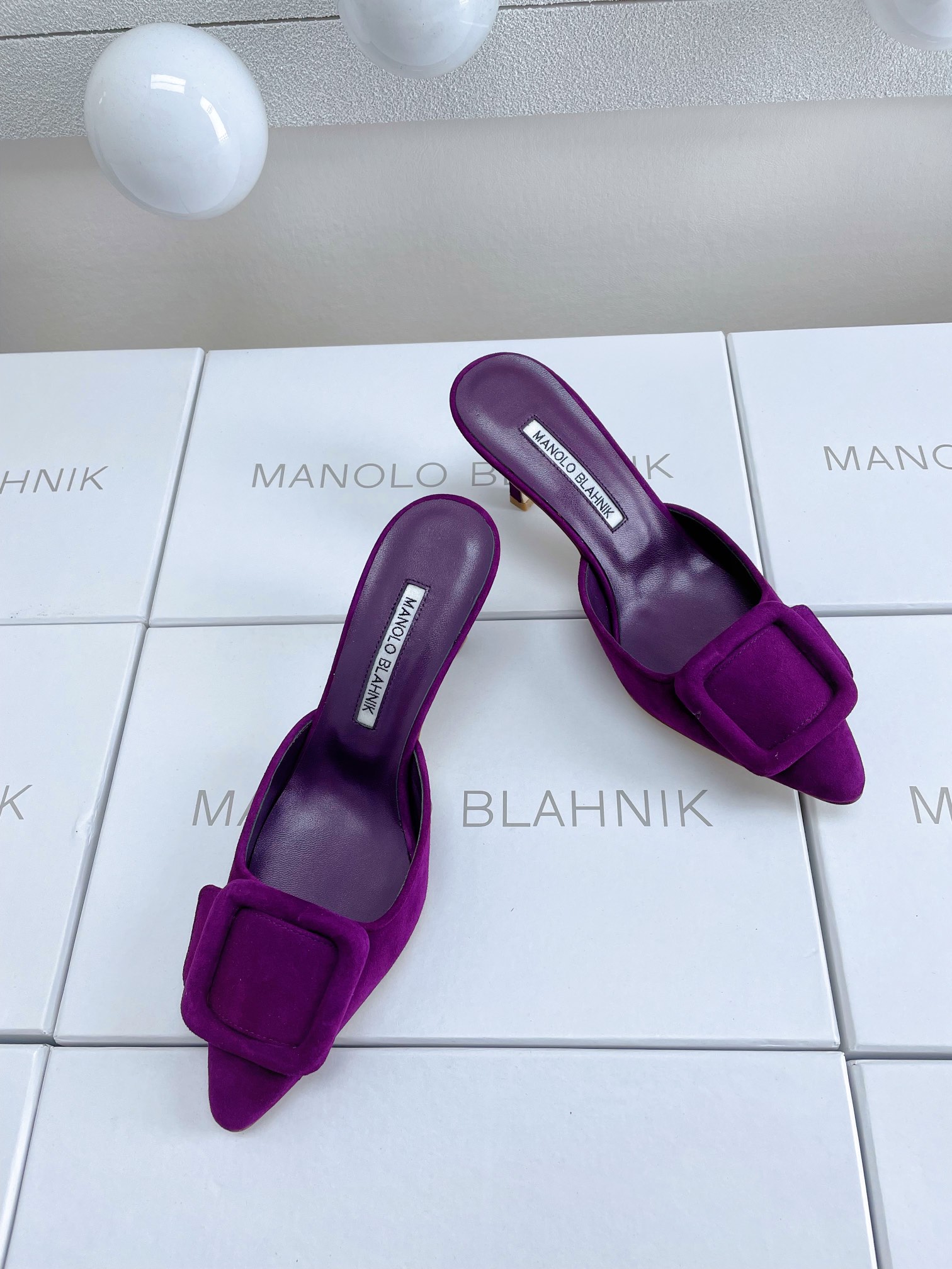 [Manolo Blahnik Women
