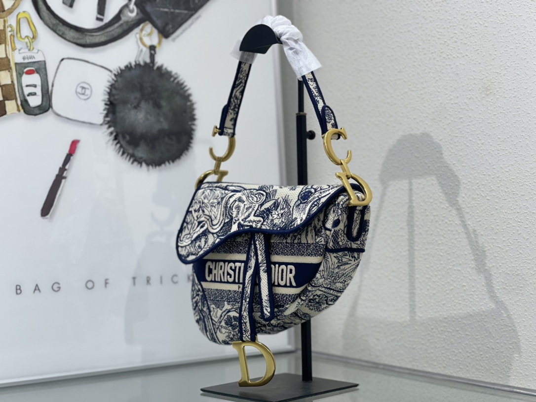 Dior 刺绣【 saddle Oblique 限定款 】刺绣 蓝D大号尺寸：25 5 x 20 x 6