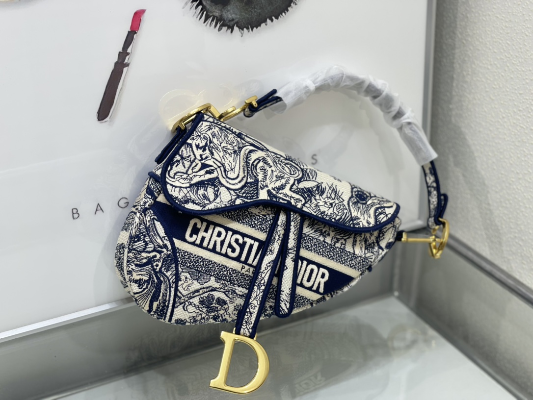 Dior 刺绣【 saddle Oblique 限定款 】刺绣 蓝D大号尺寸：25 5 x 20 x 6