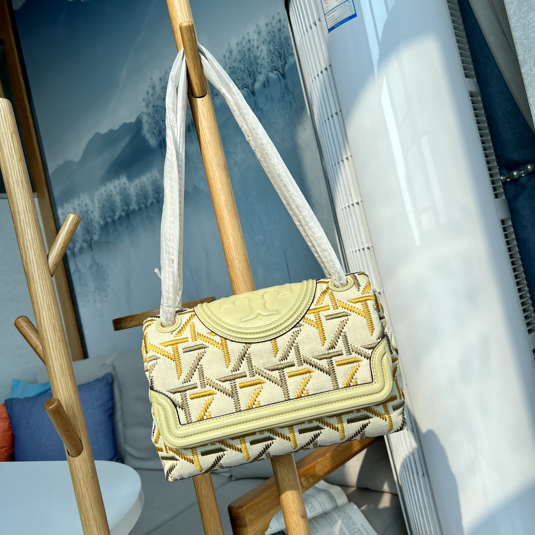 Tory Burch ～Tory burch新款链条盖头包 绣花弗莱明大号 链条伸缩设计