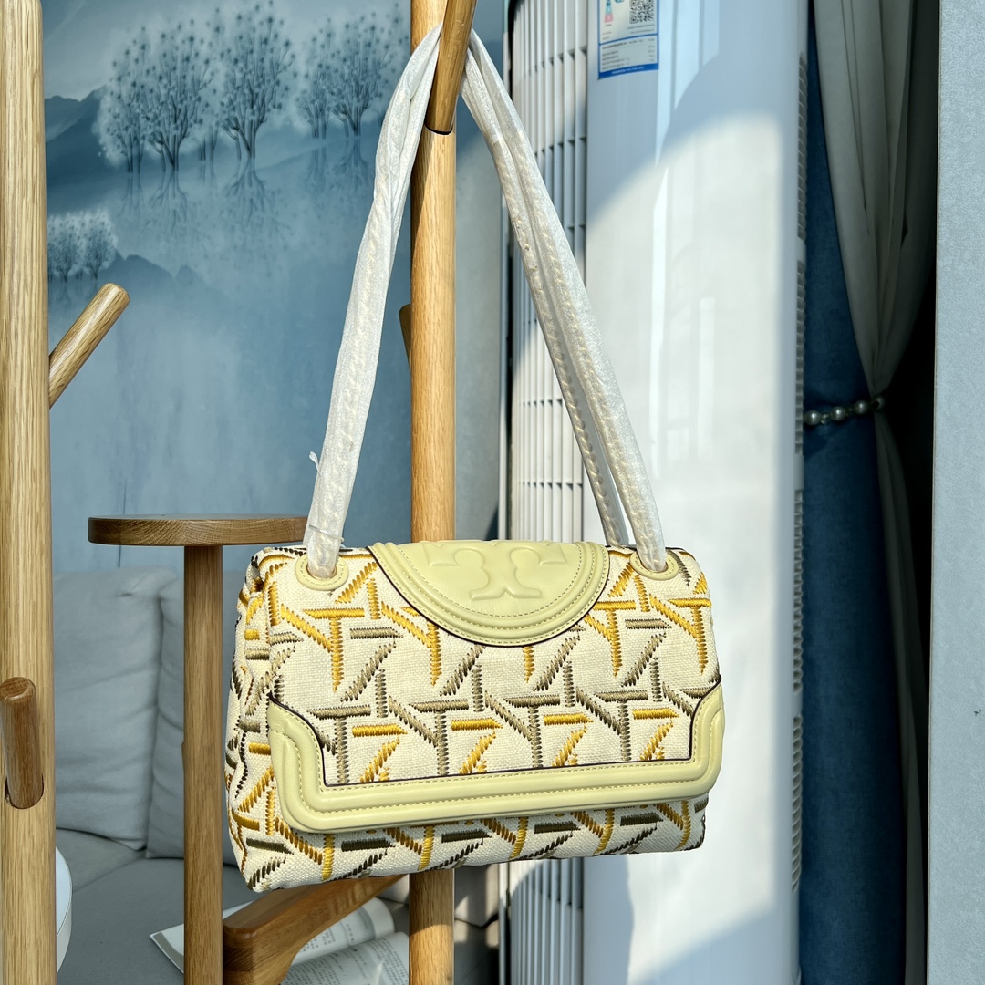 Tory Burch ～Tory burch新款链条盖头包 绣花弗莱明大号 链条伸缩设计