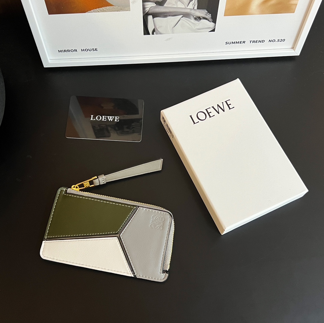 Supplier in China
 Loewe Wallet Card pack Replica Every Designer