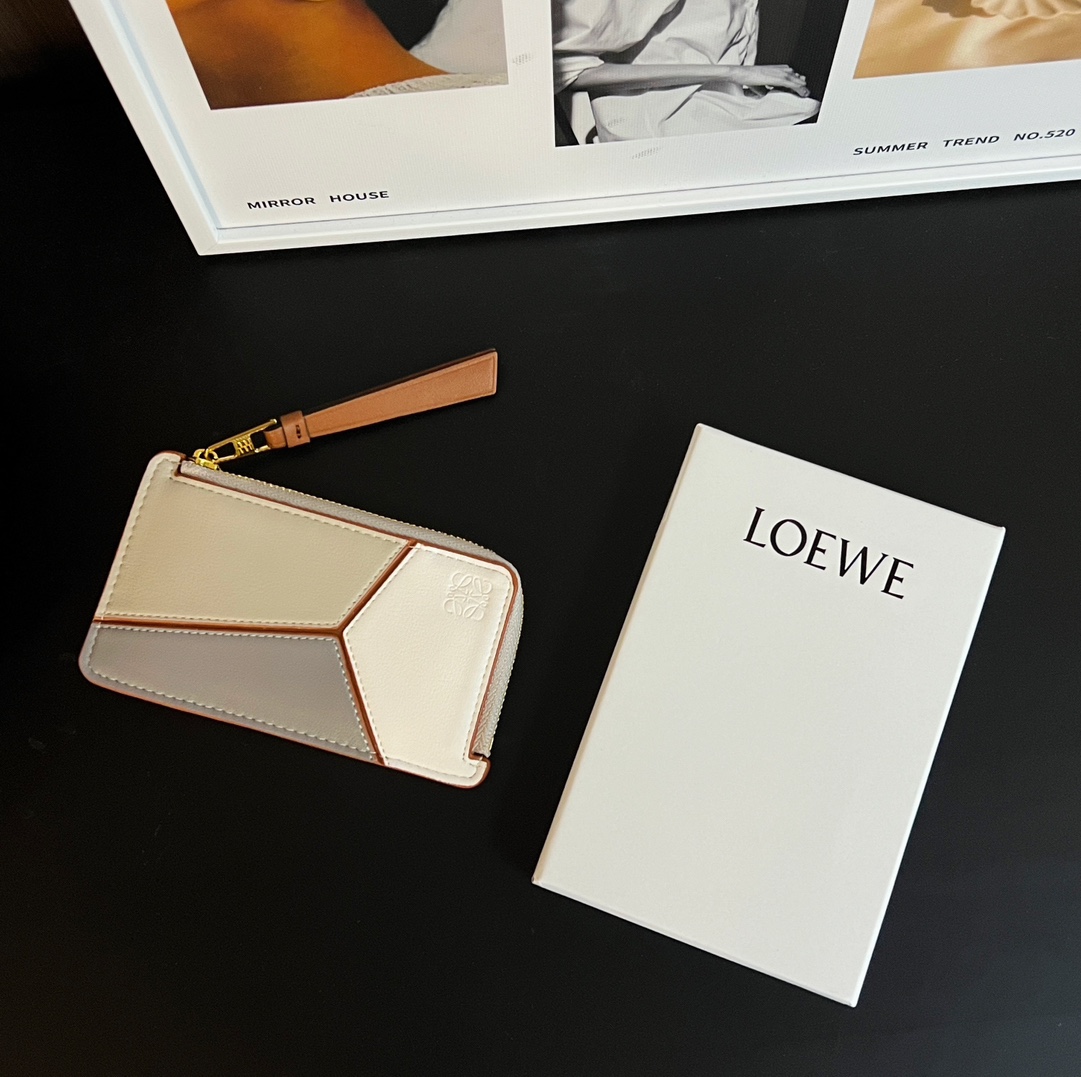 Loewe Buy Wallet Card pack