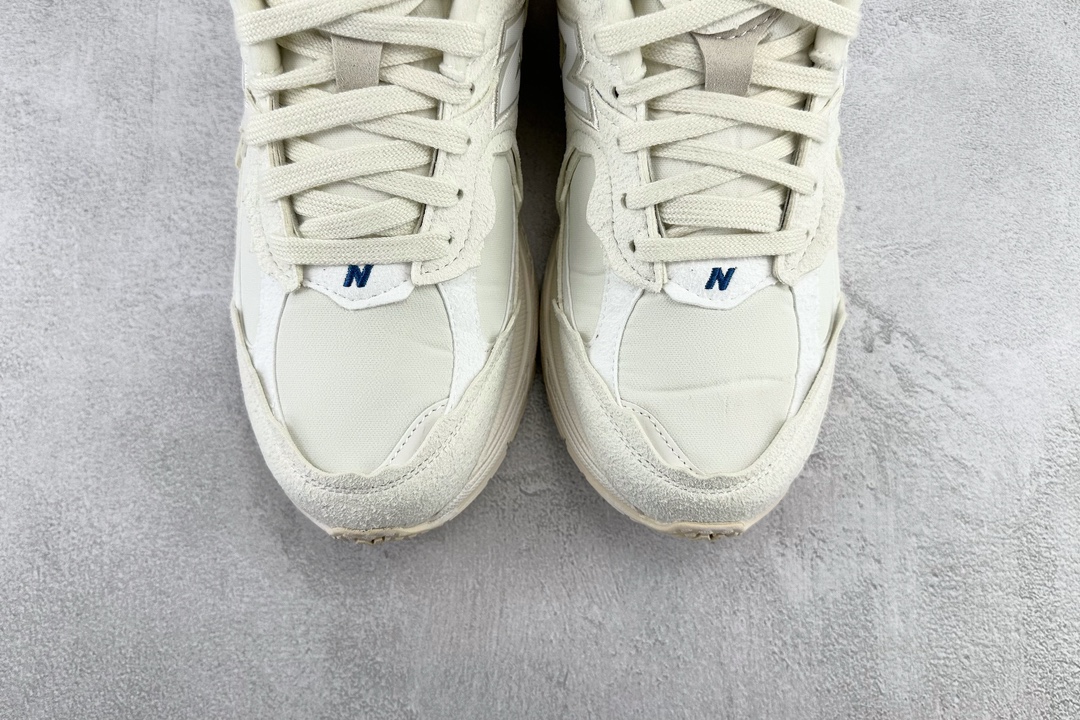 New Balance NB 2002R “Refined future” sea salt white M2002RDC