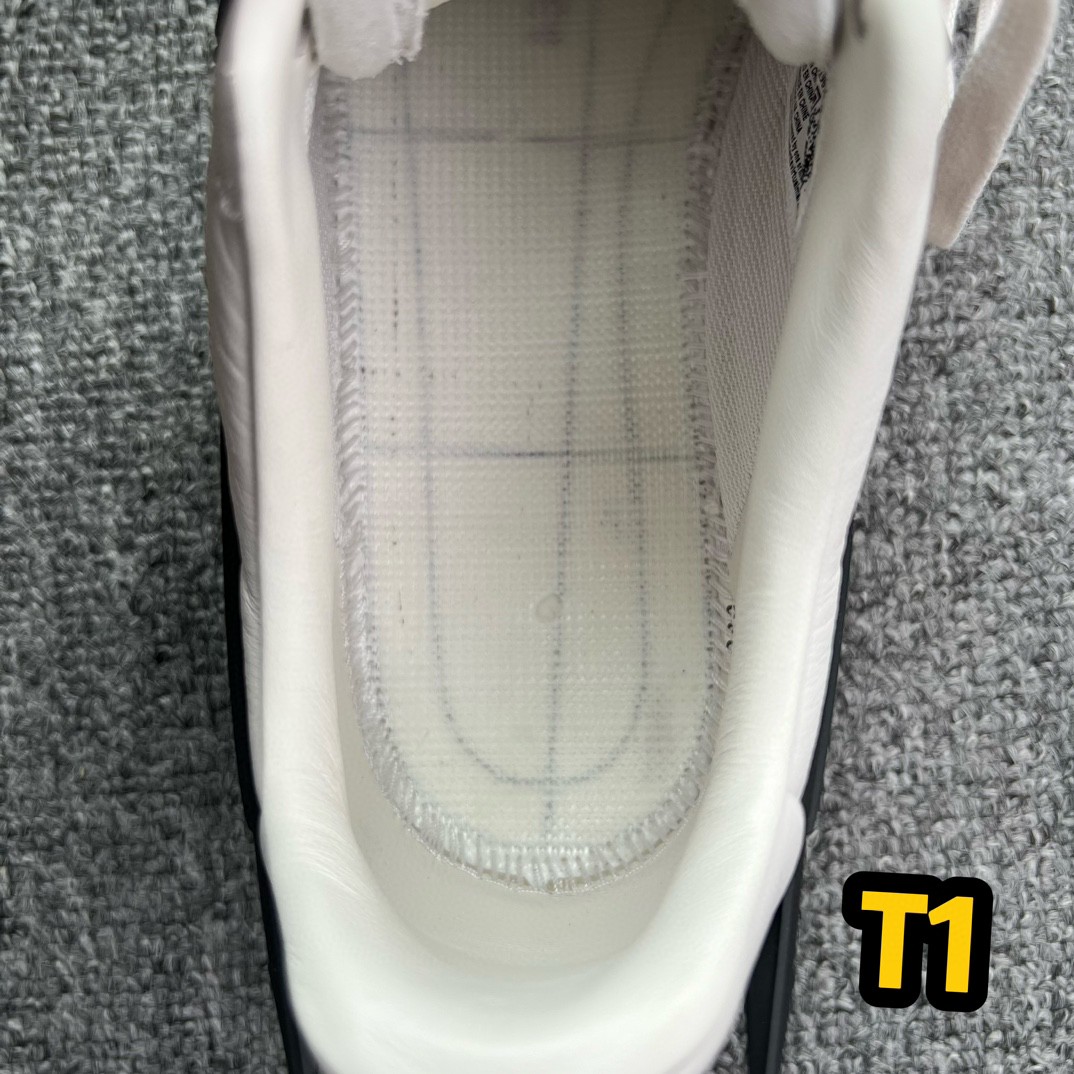 图片[7]-【T1 外贸版】 Ambush x AF1 Air Force 1 Low 空军一号低帮运动板鞋 联名大钩白黑 DV3464-002n市场最优版本 完美品控 全套原原楦纸版 原厂Prime Asia贝利进口皮料加持 越南原大装底数据 私模大底最大开发至47.5 左右脚Logo不同 注意区分 全鞋电脑针车 工整有序 视觉效果满分 新版鞋撑改用纸团代替 原厂港宝加持完美还原灵魂版型 原盒原配从里到外百分百还原 所有细节均可匹配公司原版 发外贸可100%充正SIZE：36-47.5n-莆田鞋批发中心