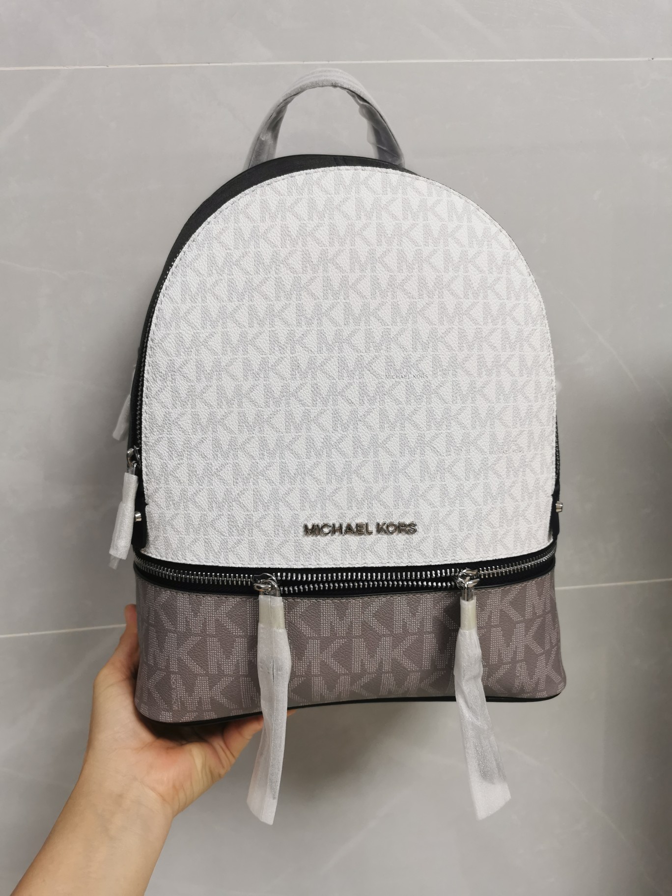 Michael Kors Mk纯原货小字母双肩包拼接女包 RHEA ZIP字母双肩包书包旅行包中号背包