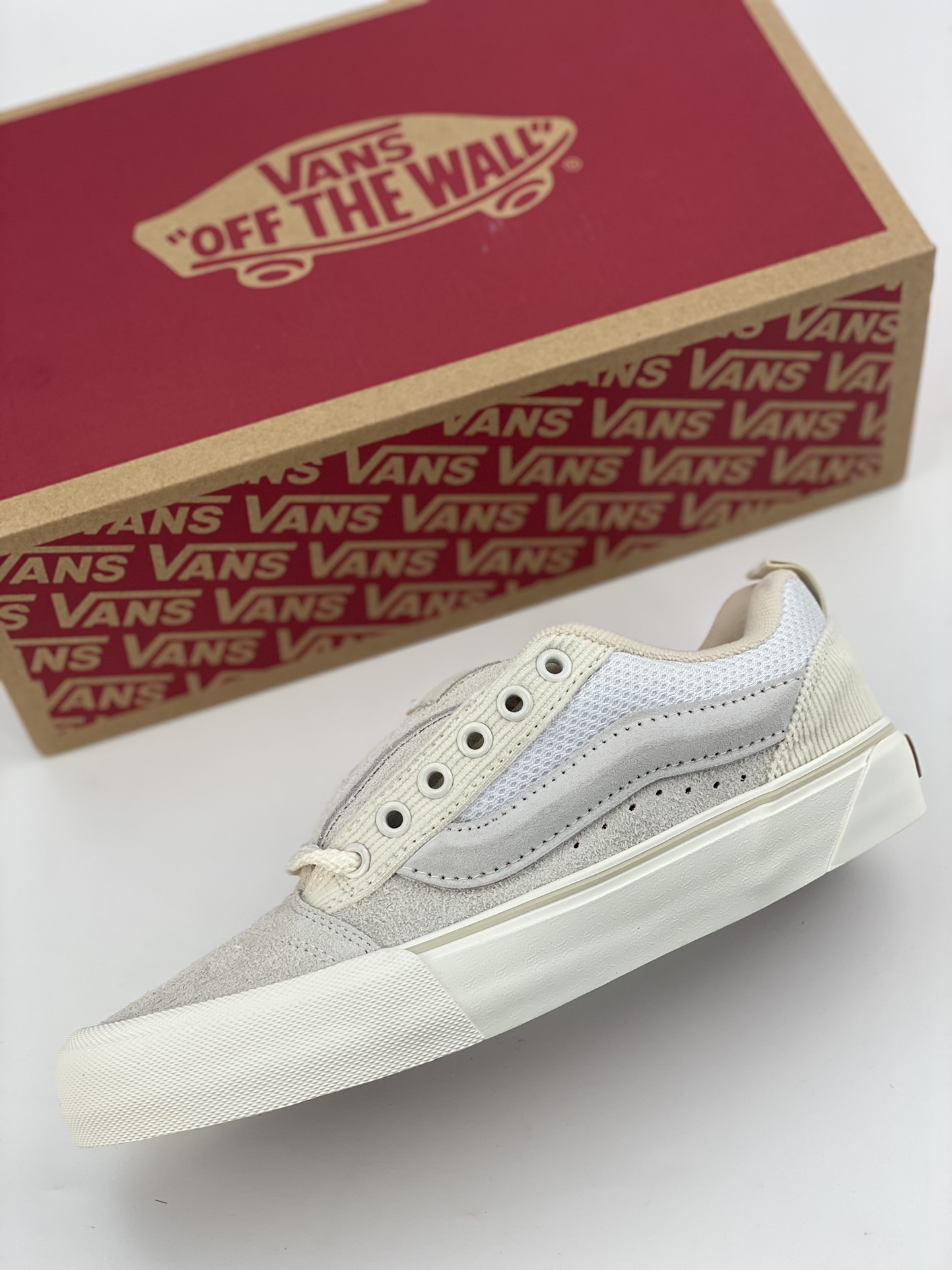 200 Vans Knu-Skool VR3 LX 「面包鞋」