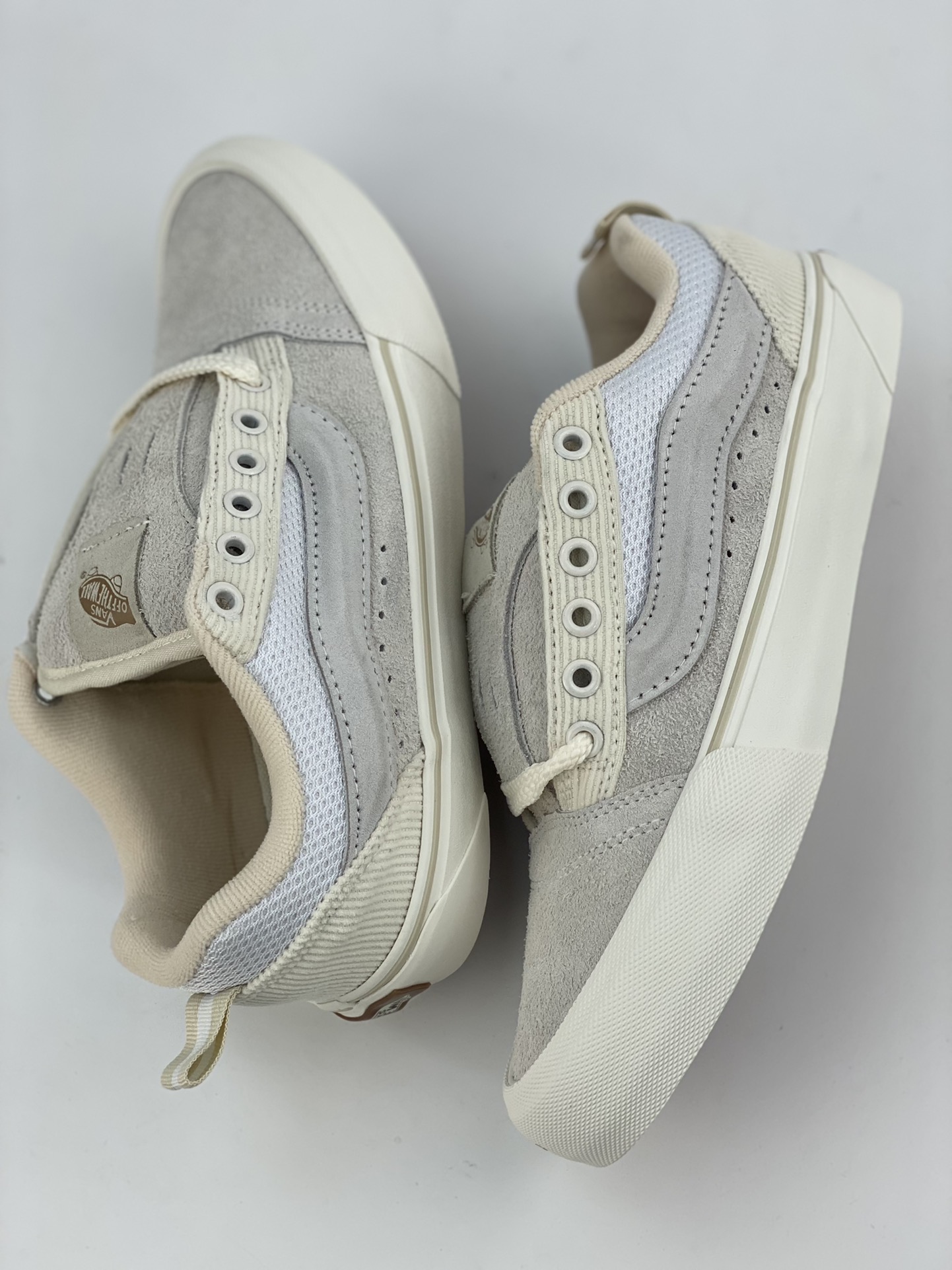 200 Vans Knu-Skool VR3 LX 「面包鞋」