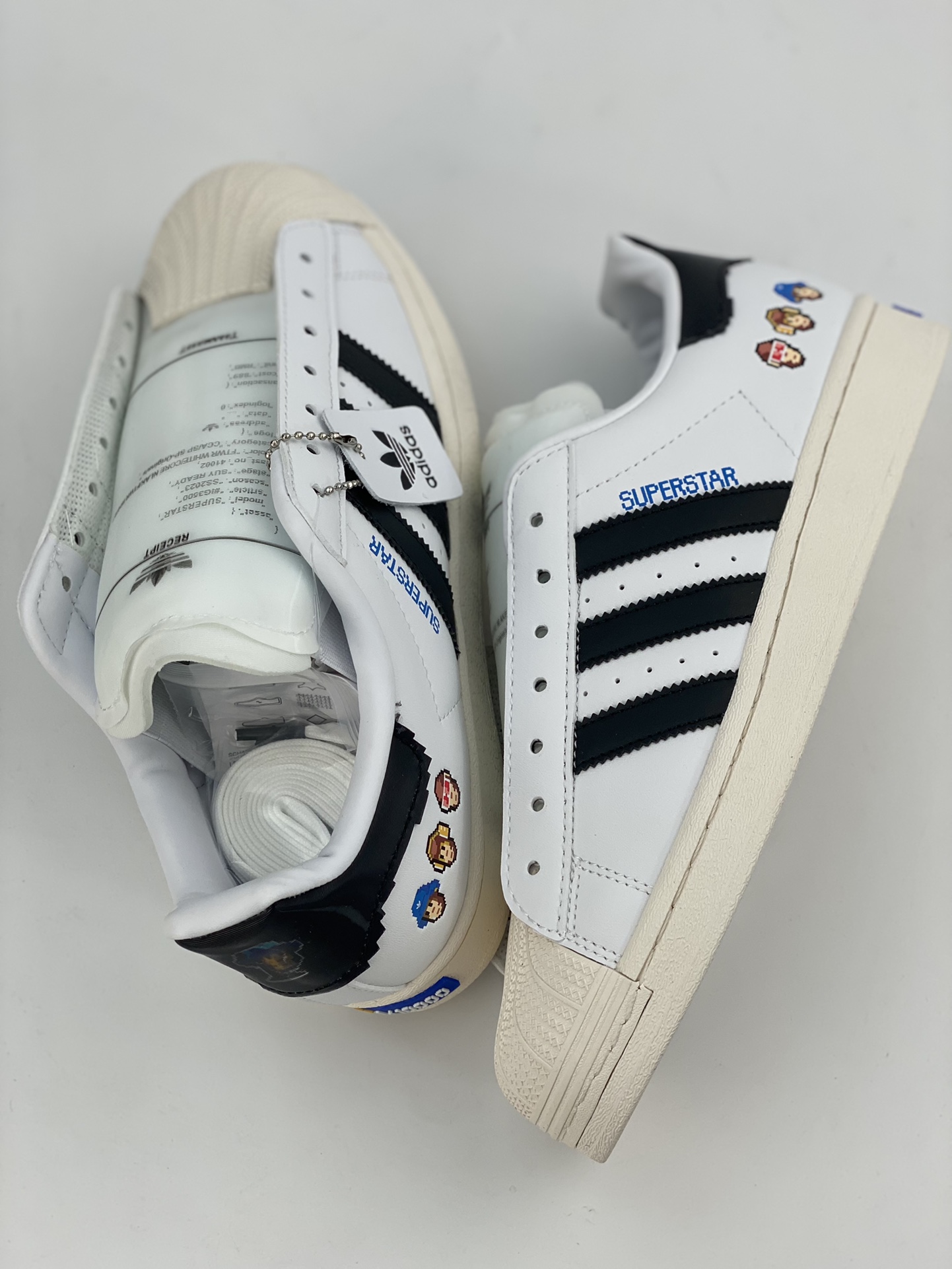 Monkey Kingdom Adidas Originals SUPERSTAR black and white pixel monkey IG3500